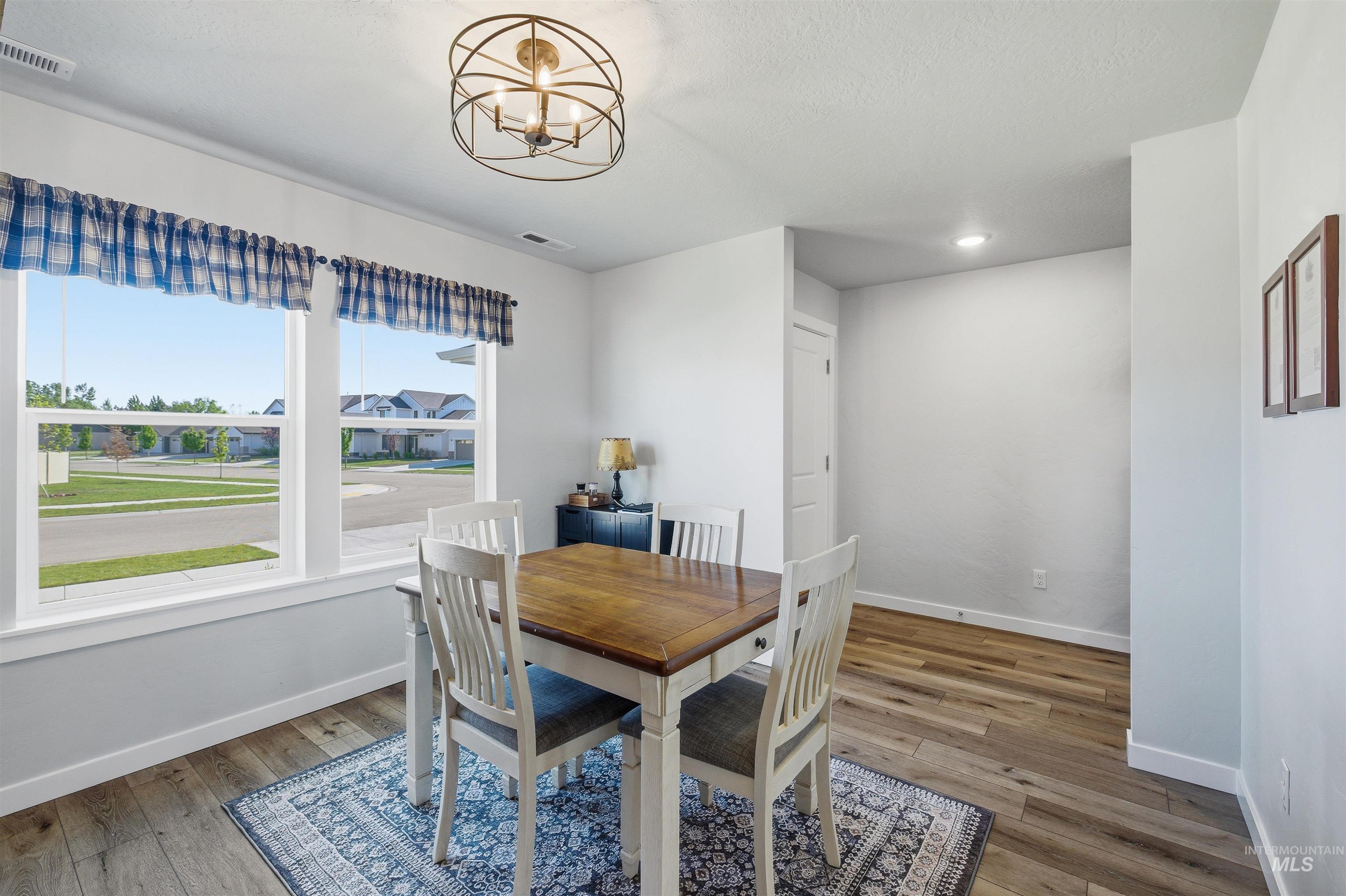 2904 S Alcamo Way, Meridian, Idaho 83642, 3 Bedrooms, 2 Bathrooms, Residential For Sale, Price $459,900, 98986994