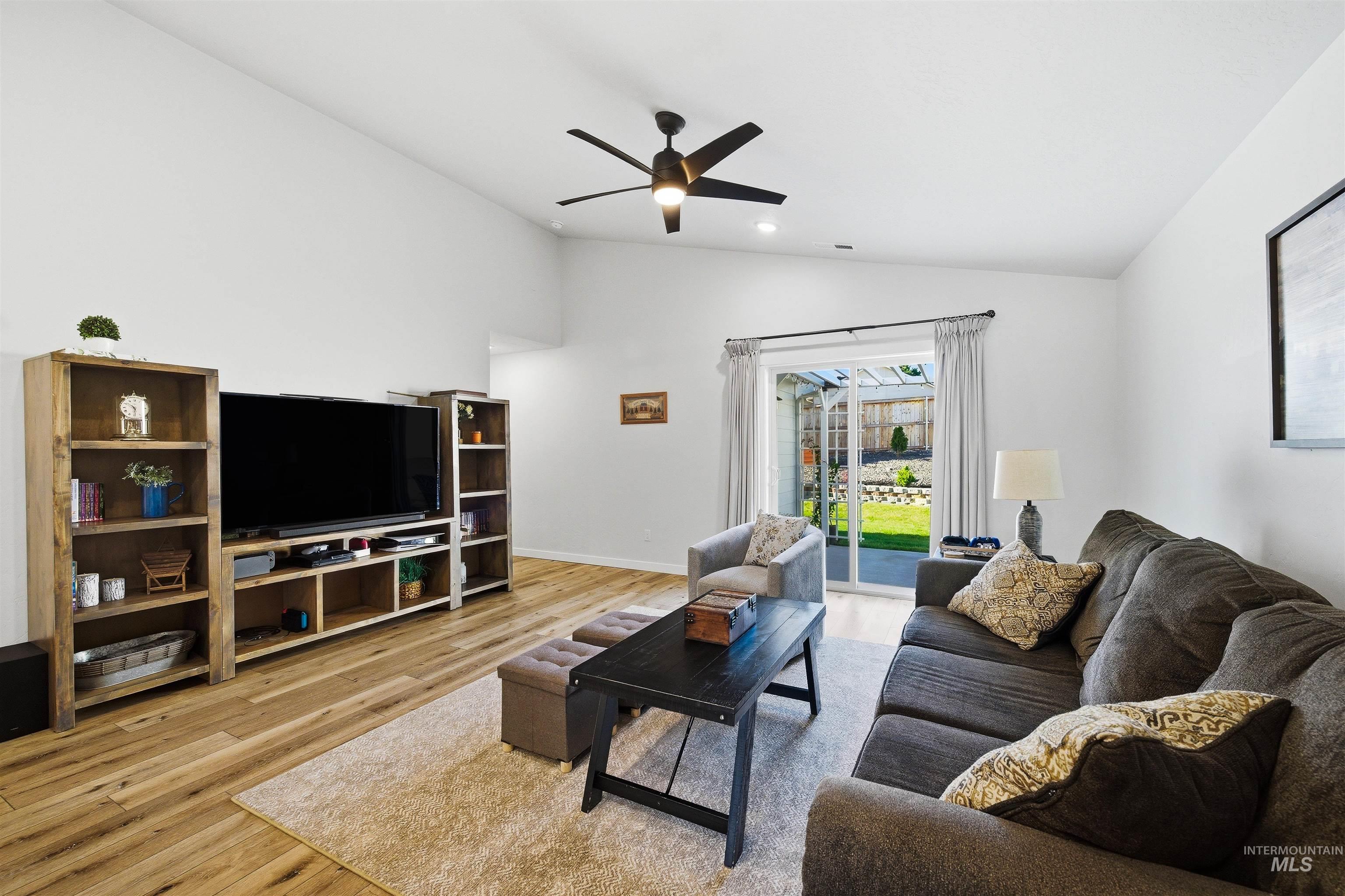 2904 S Alcamo Way, Meridian, Idaho 83642, 3 Bedrooms, 2 Bathrooms, Residential For Sale, Price $459,900, 98986994