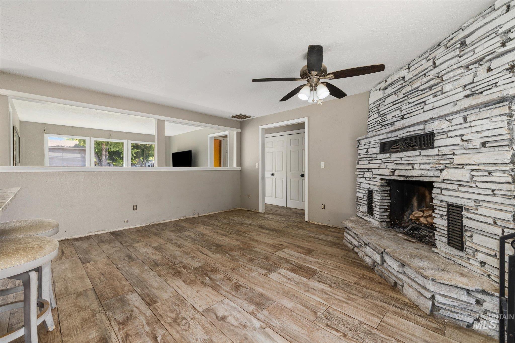 3829 S Constitution Way, Boise, Idaho 83706, 3 Bedrooms, 2 Bathrooms, Residential For Sale, Price $439,900, 98986995