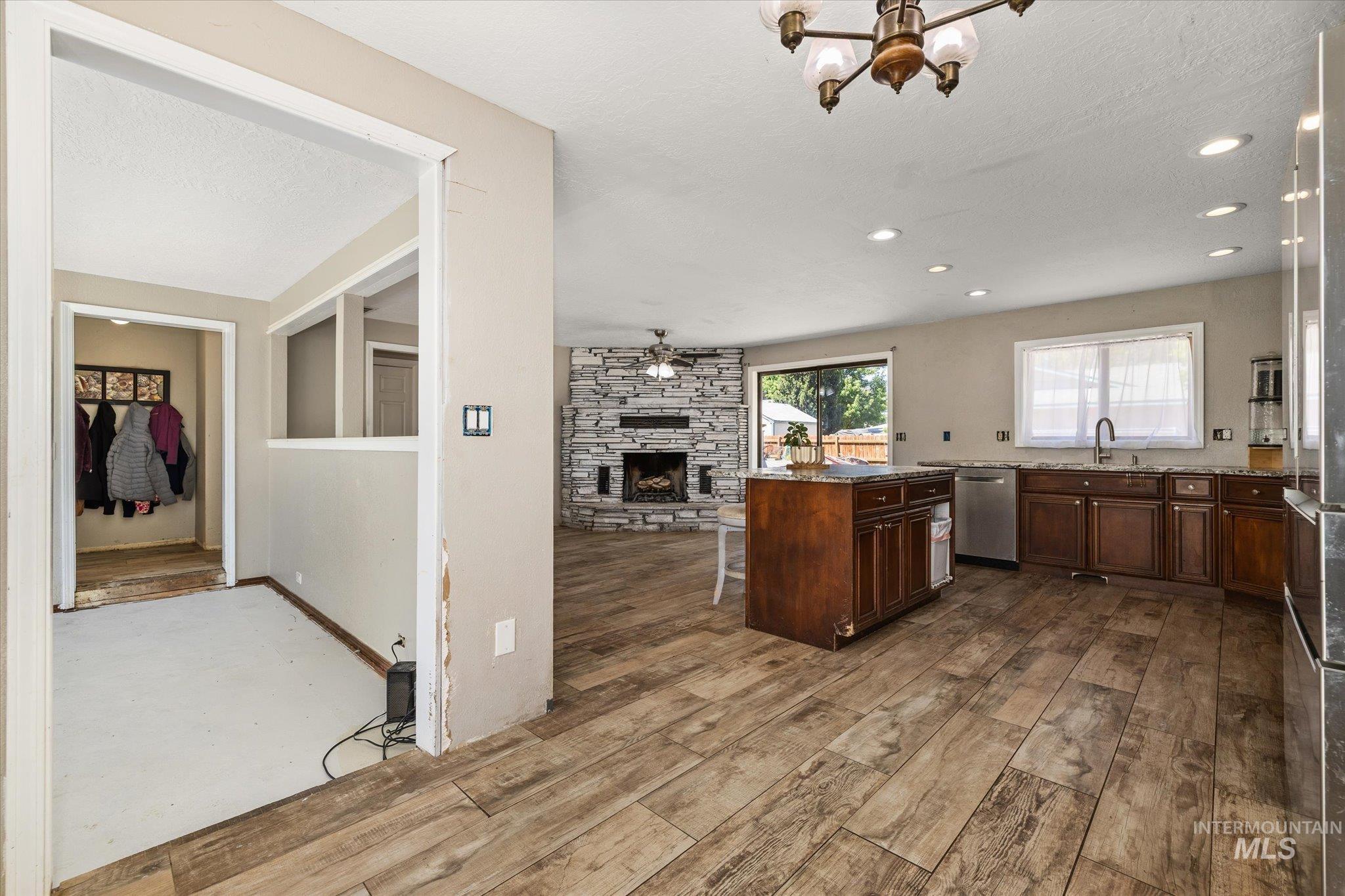 3829 S Constitution Way, Boise, Idaho 83706, 3 Bedrooms, 2 Bathrooms, Residential For Sale, Price $439,900, 98986995