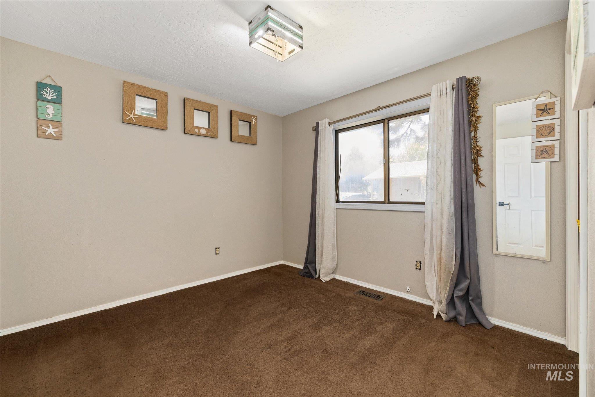 3829 S Constitution Way, Boise, Idaho 83706, 3 Bedrooms, 2 Bathrooms, Residential For Sale, Price $439,900, 98986995