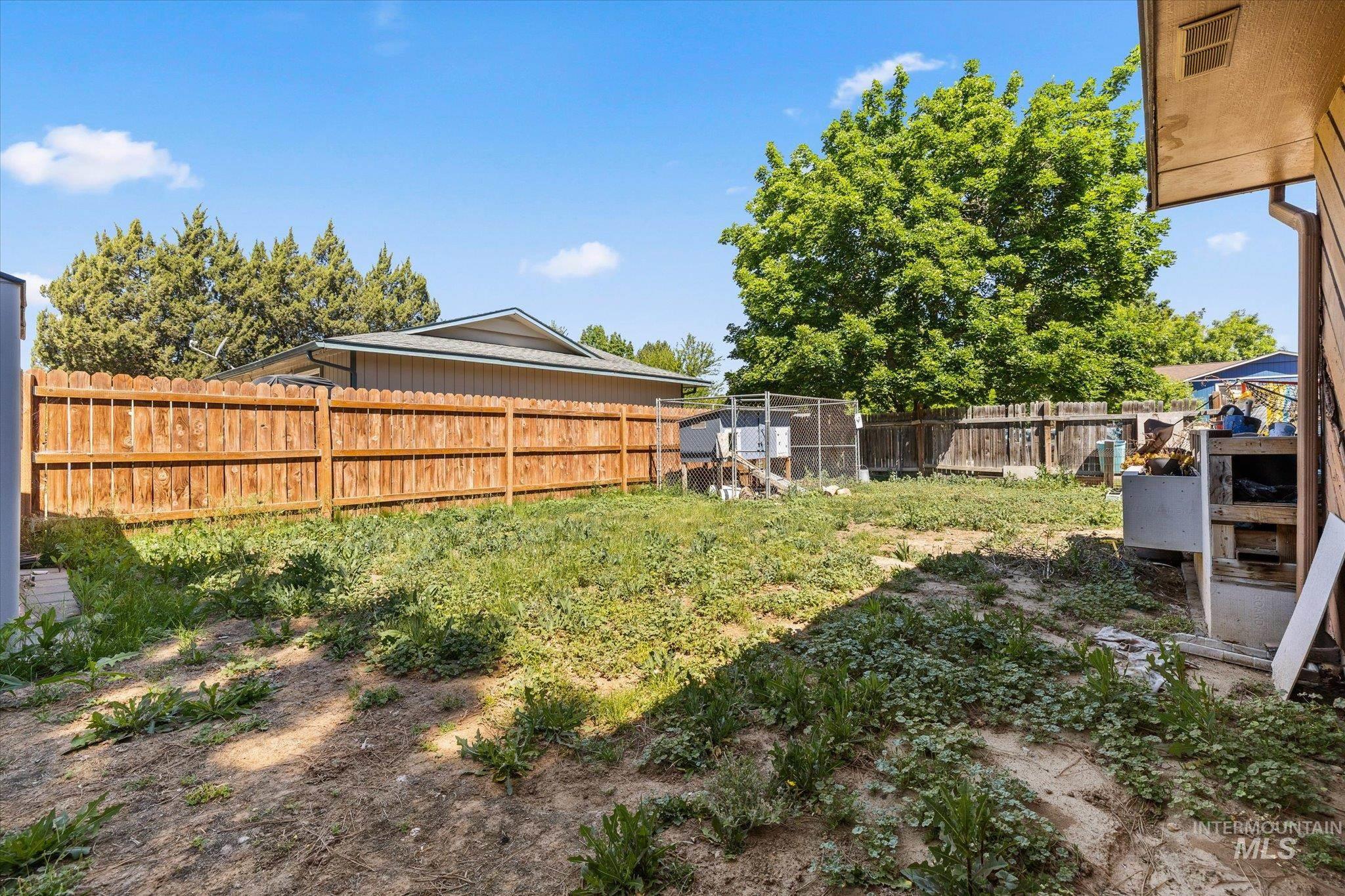 3829 S Constitution Way, Boise, Idaho 83706, 3 Bedrooms, 2 Bathrooms, Residential For Sale, Price $439,900, 98986995