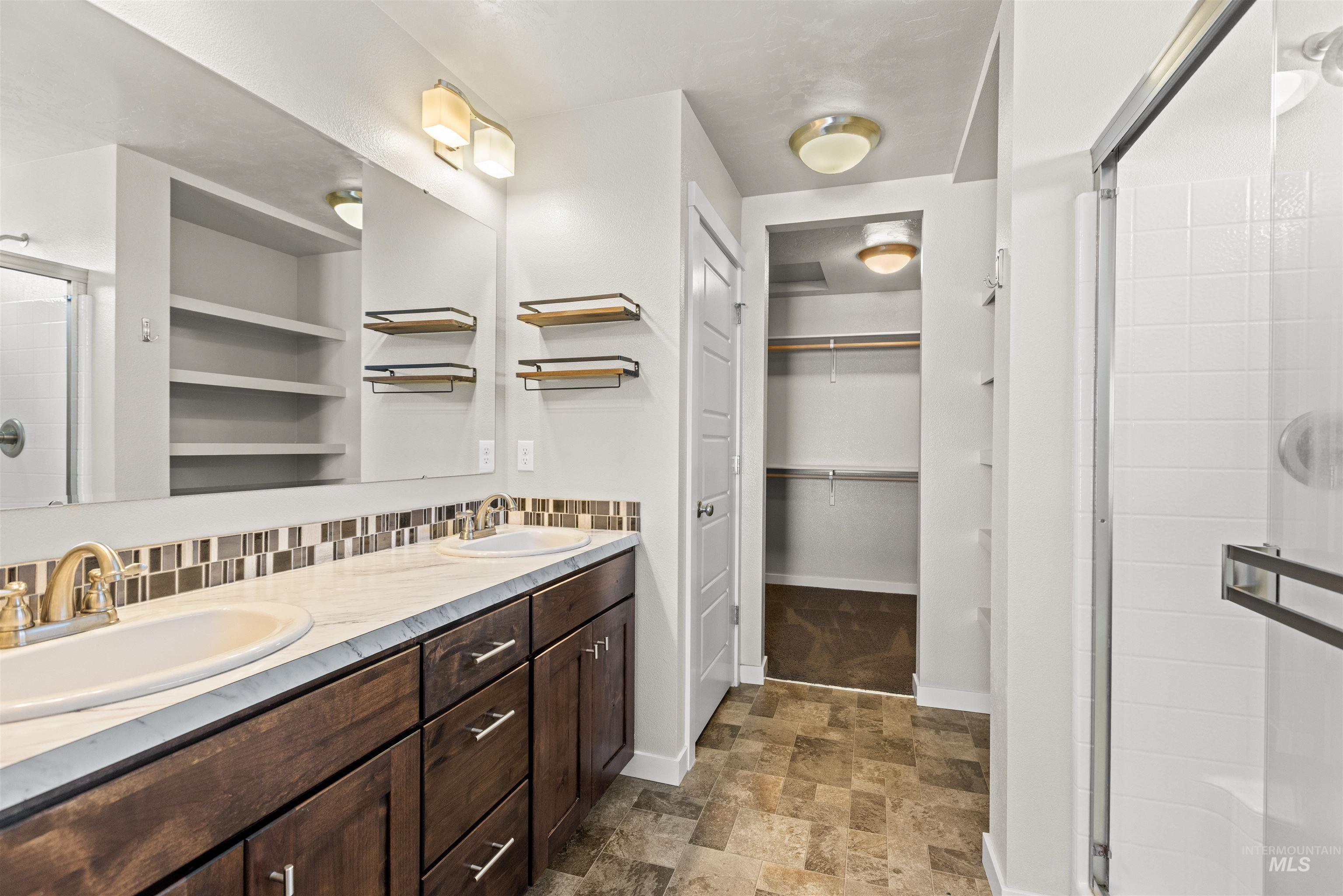 929 N Union Way, Star, Idaho 83669, 3 Bedrooms, 2.5 Bathrooms, Residential For Sale, Price $485,000, 98986997