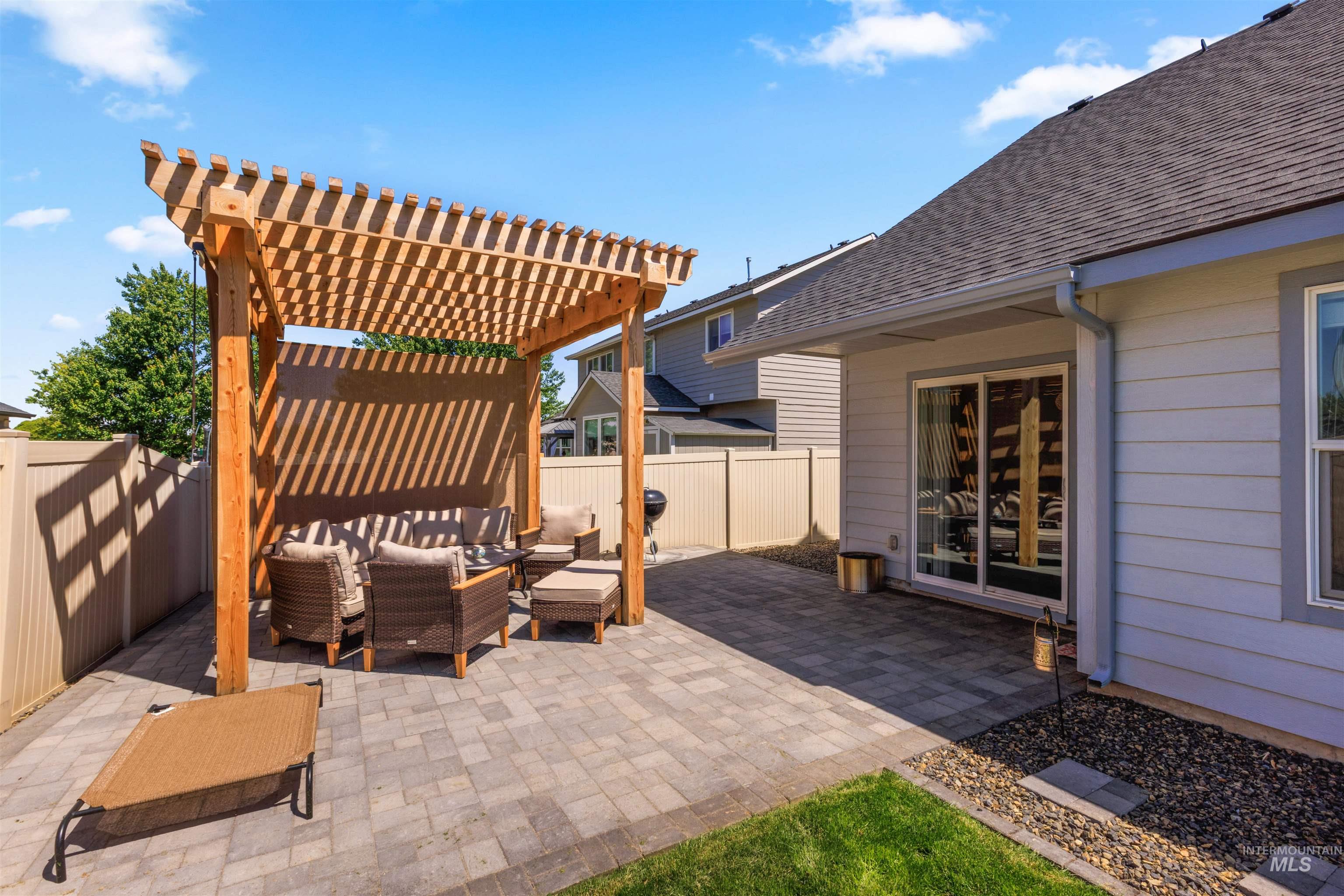 929 N Union Way, Star, Idaho 83669, 3 Bedrooms, 2.5 Bathrooms, Residential For Sale, Price $485,000, 98986997
