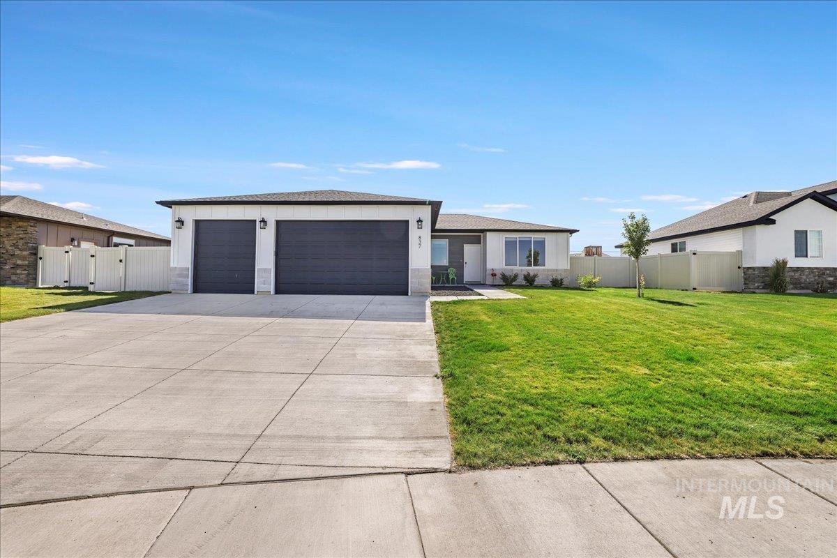 837 Trout Creek Way, Kimberly, Idaho 83341, 4 Bedrooms, 2 Bathrooms, Residential For Sale, Price $409,900, 98986998