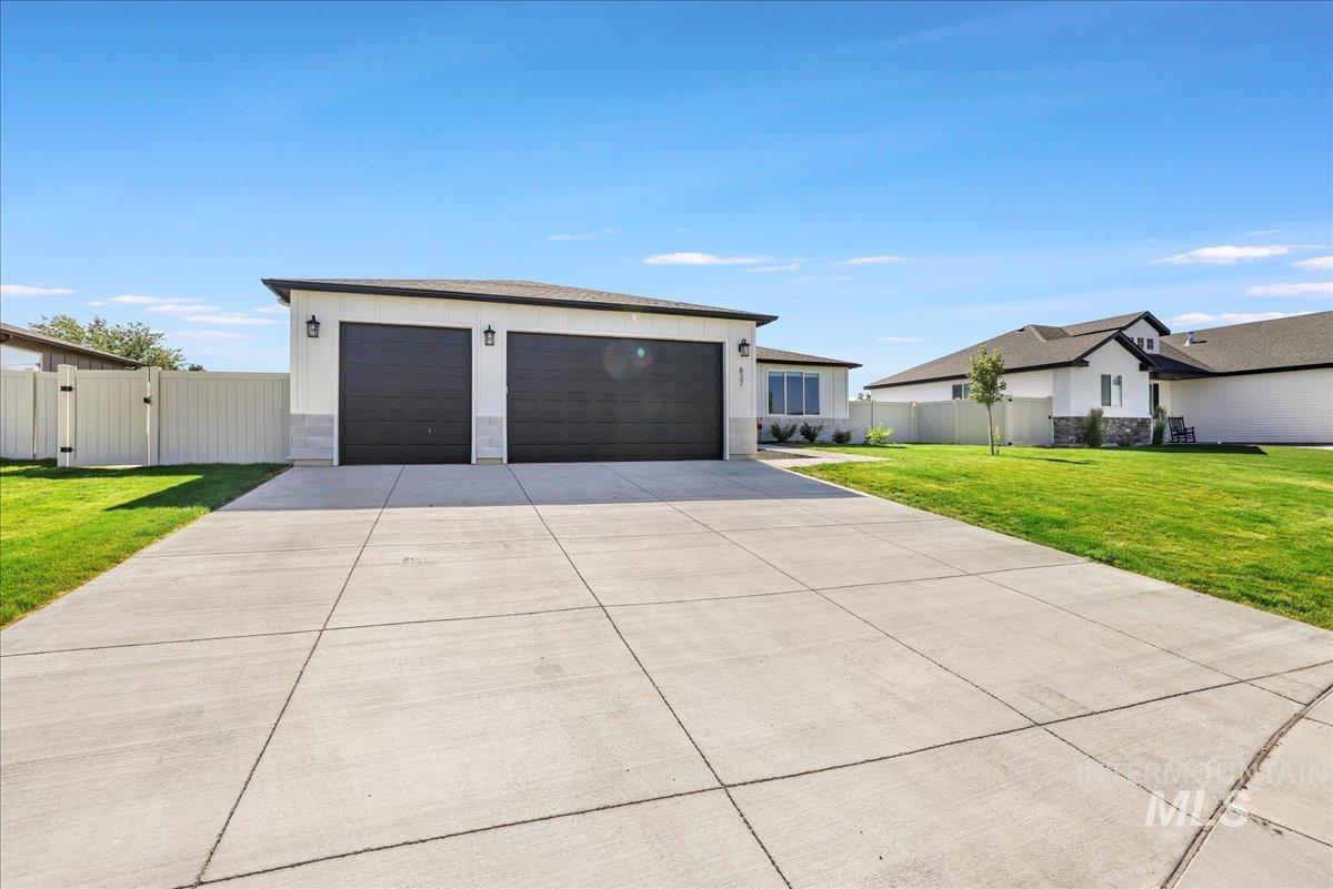 837 Trout Creek Way, Kimberly, Idaho 83341, 4 Bedrooms, 2 Bathrooms, Residential For Sale, Price $409,900, 98986998