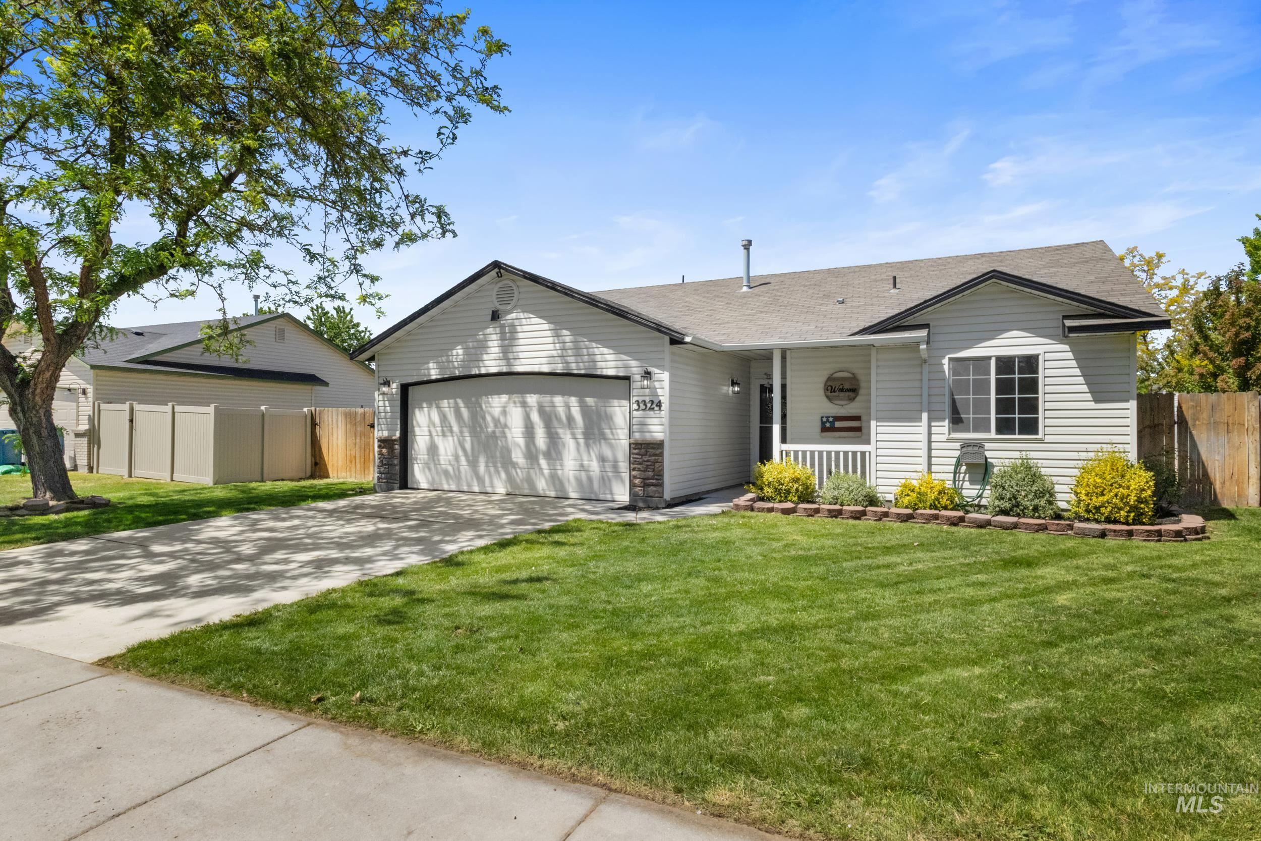 3324 E Princess Amy Ct, Nampa, Idaho 83687, 3 Bedrooms, 2 Bathrooms, Residential For Sale, Price $349,900, 98987002