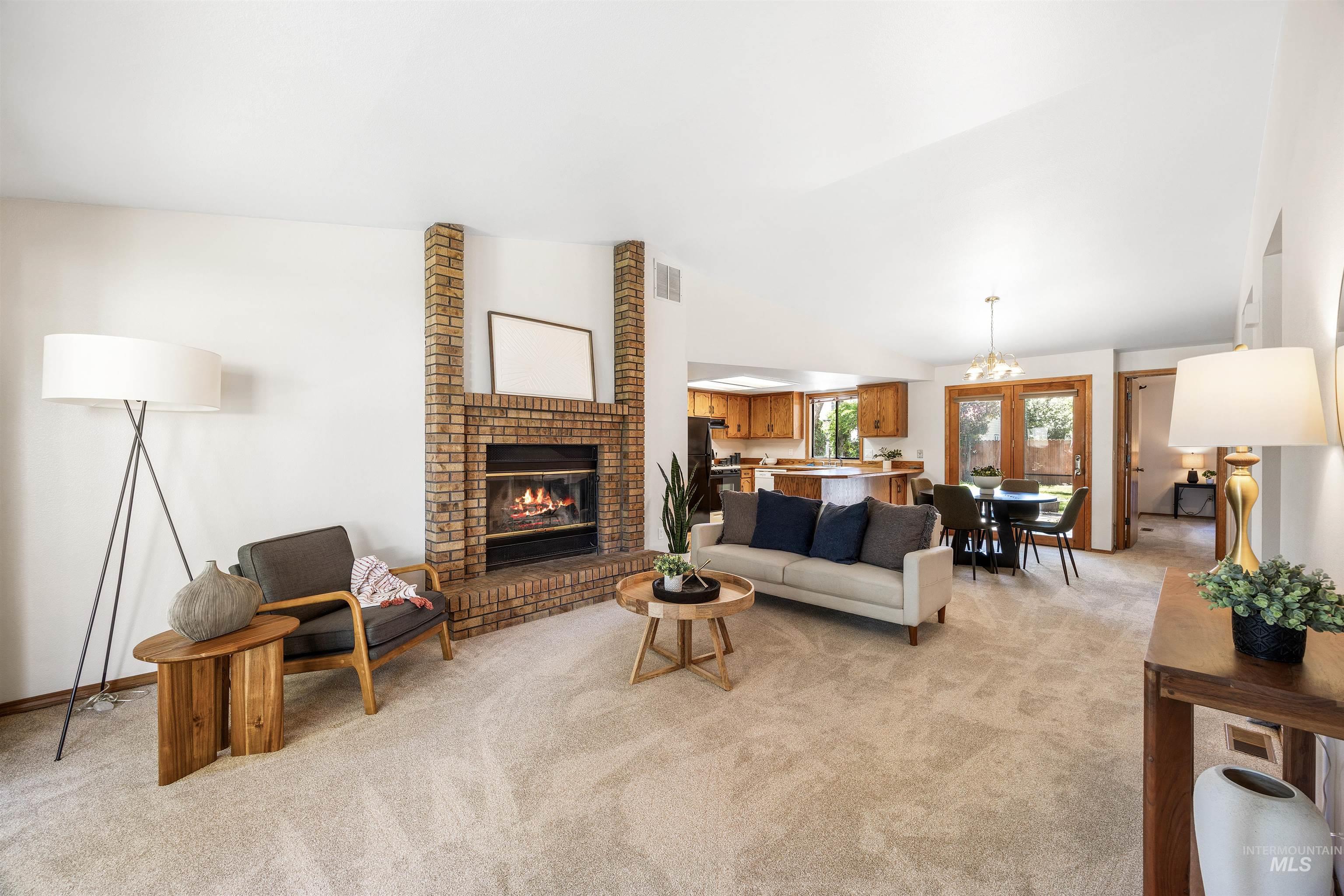 2141 N Currant Pl, Boise, Idaho 83704, 3 Bedrooms, 2 Bathrooms, Residential For Sale, Price $415,000, 98987003