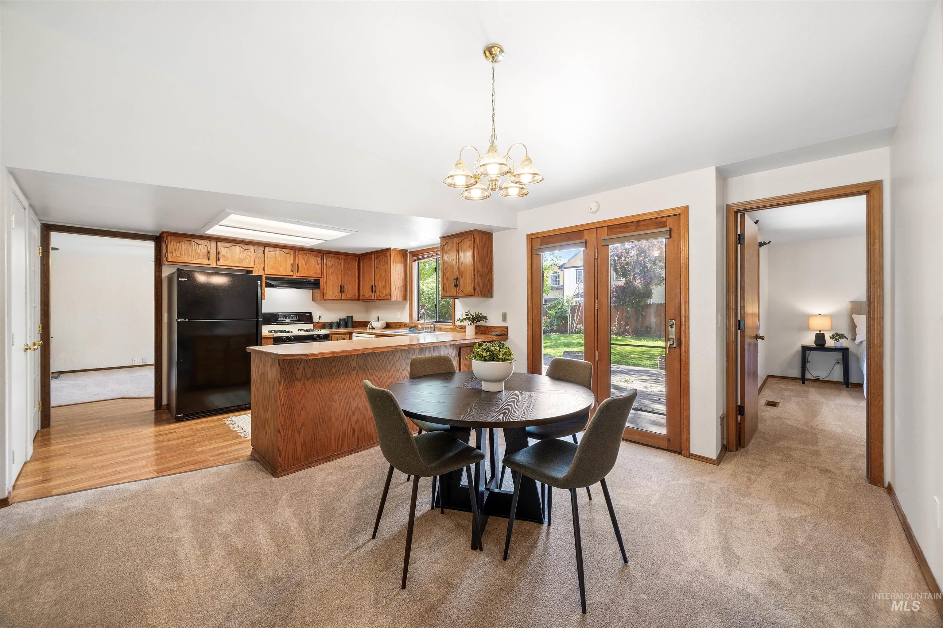 2141 N Currant Pl, Boise, Idaho 83704, 3 Bedrooms, 2 Bathrooms, Residential For Sale, Price $415,000, 98987003