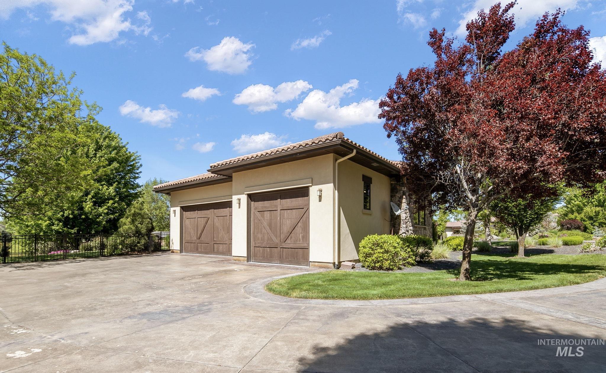 1795 N Moon Bello Way, Eagle, Idaho 83616-6996, 4 Bedrooms, 4.5 Bathrooms, Residential For Sale, Price $2,849,000, 98987005