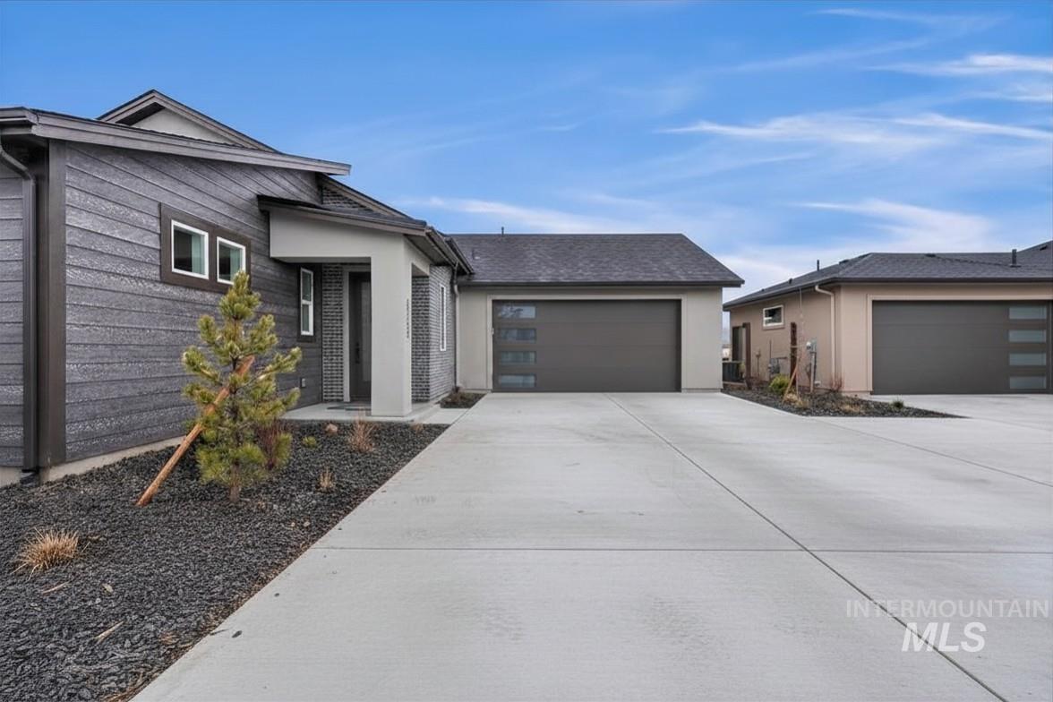 8369 W Meltwater Lane, Eagle, Idaho 83616, 3 Bedrooms, 2 Bathrooms, Residential For Sale, Price $574,900, 98987008