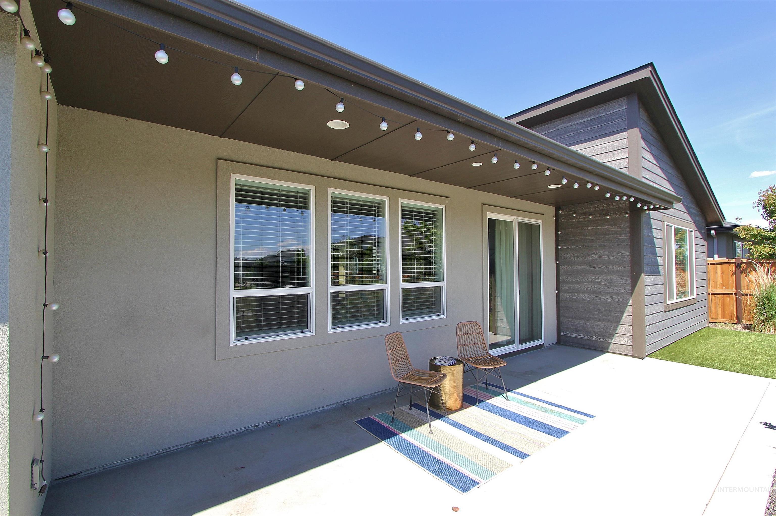 8369 W Meltwater Lane, Eagle, Idaho 83616, 3 Bedrooms, 2 Bathrooms, Residential For Sale, Price $574,900, 98987008