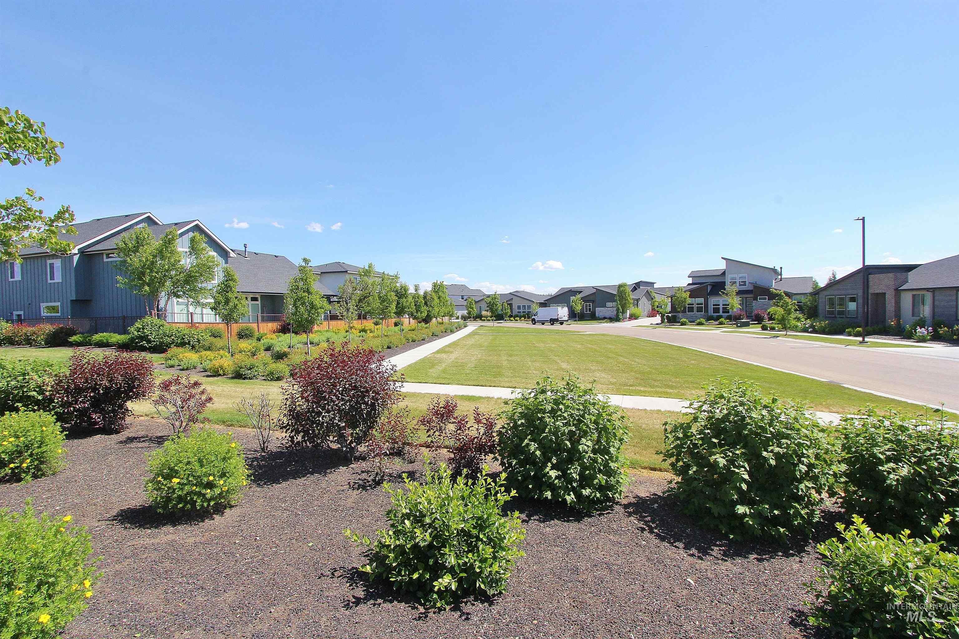 8369 W Meltwater Lane, Eagle, Idaho 83616, 3 Bedrooms, 2 Bathrooms, Residential For Sale, Price $574,900, 98987008