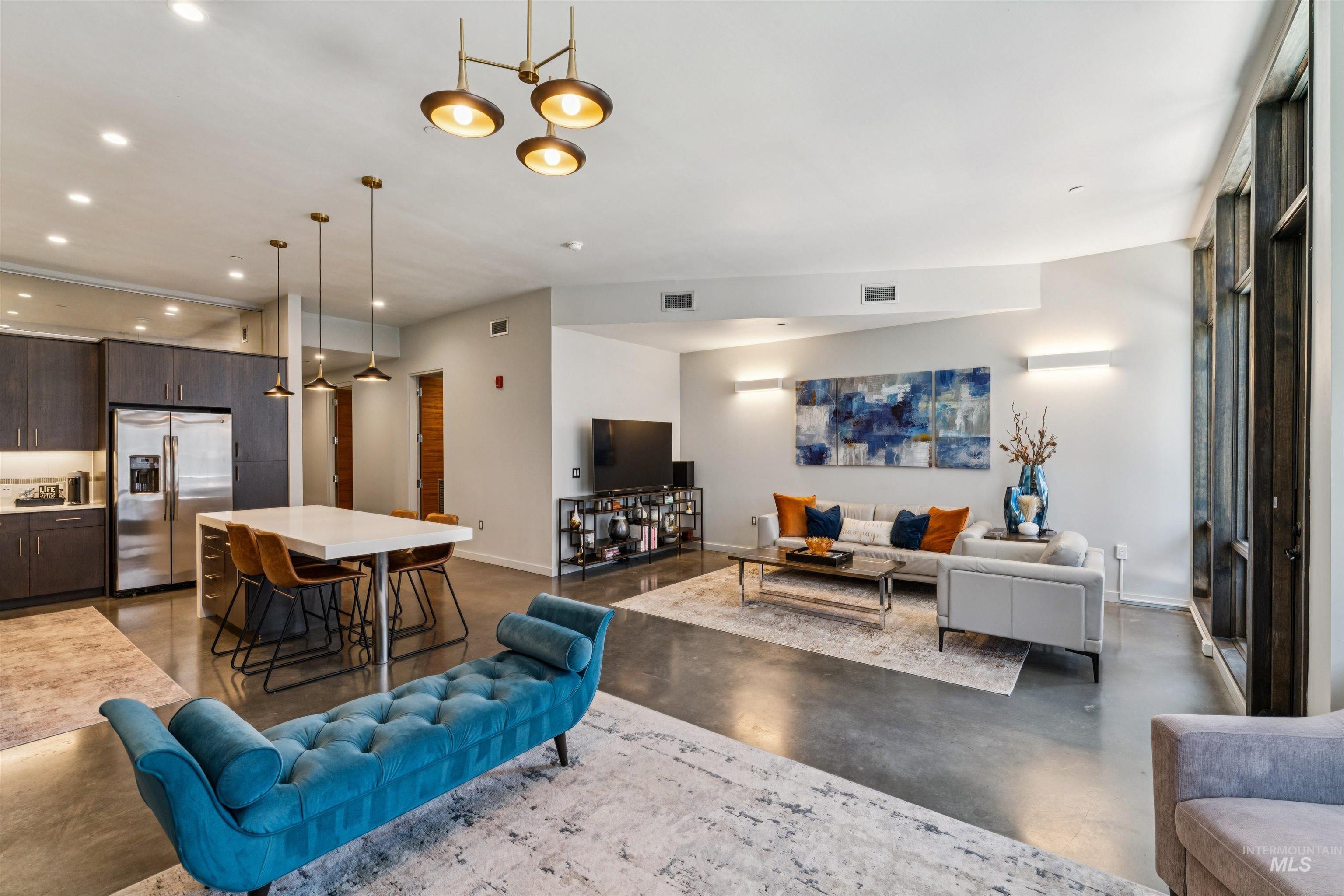 119 S 10th Street, Boise, Idaho 83702, 2 Bedrooms, 2 Bathrooms, Residential For Sale, Price $850,000, 98987009