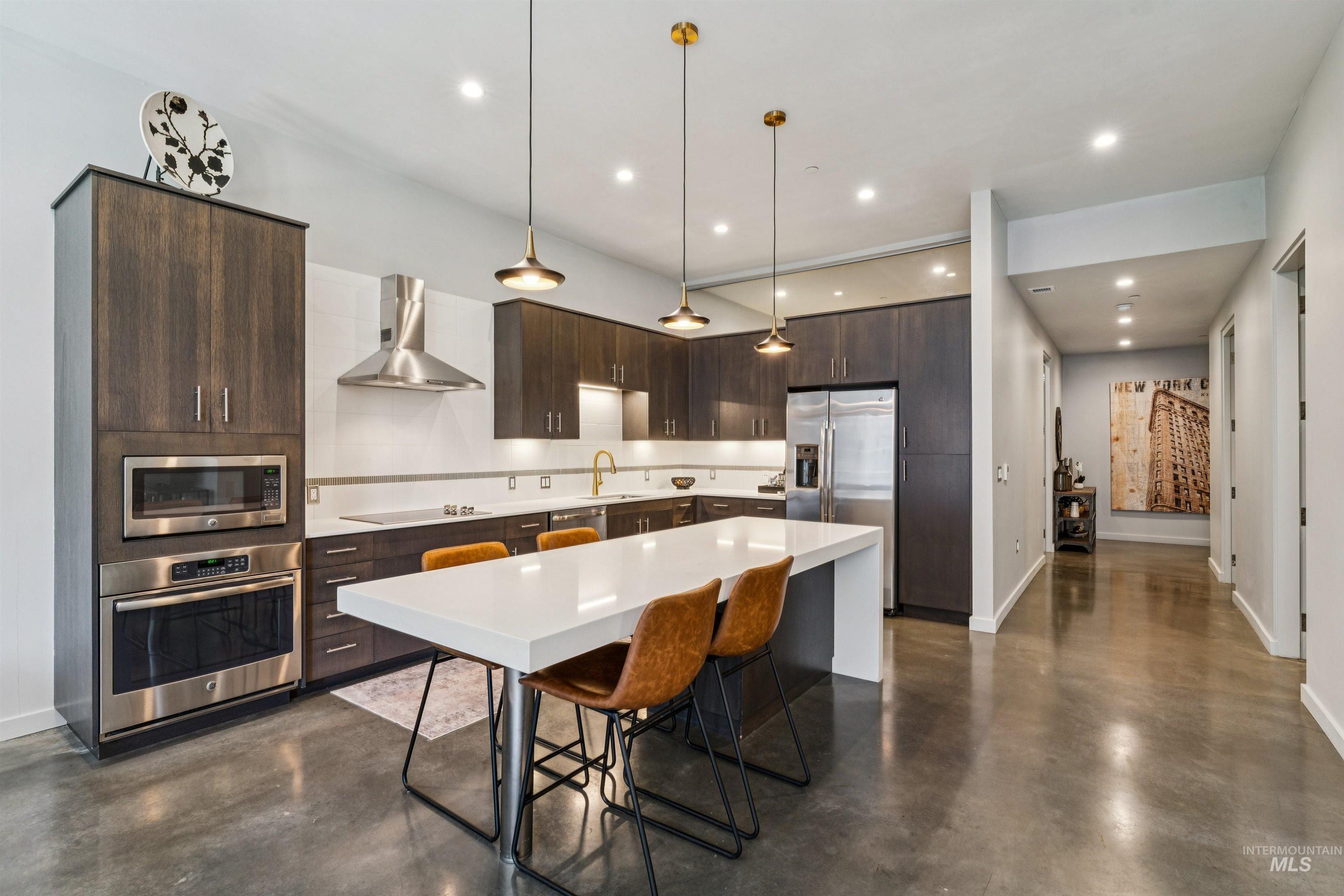 119 S 10th Street, Boise, Idaho 83702, 2 Bedrooms, 2 Bathrooms, Residential For Sale, Price $850,000, 98987009