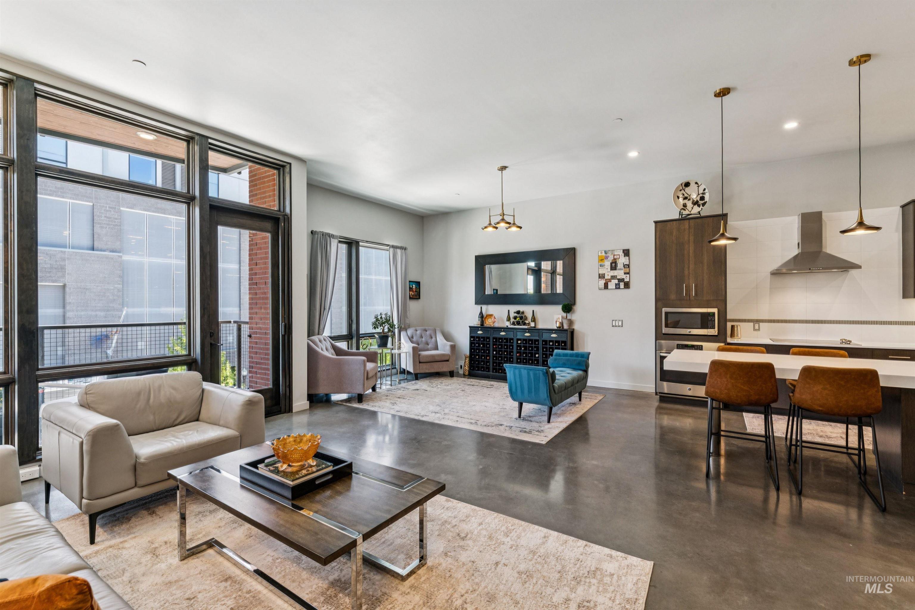 119 S 10th Street, Boise, Idaho 83702, 2 Bedrooms, 2 Bathrooms, Residential For Sale, Price $850,000, 98987009