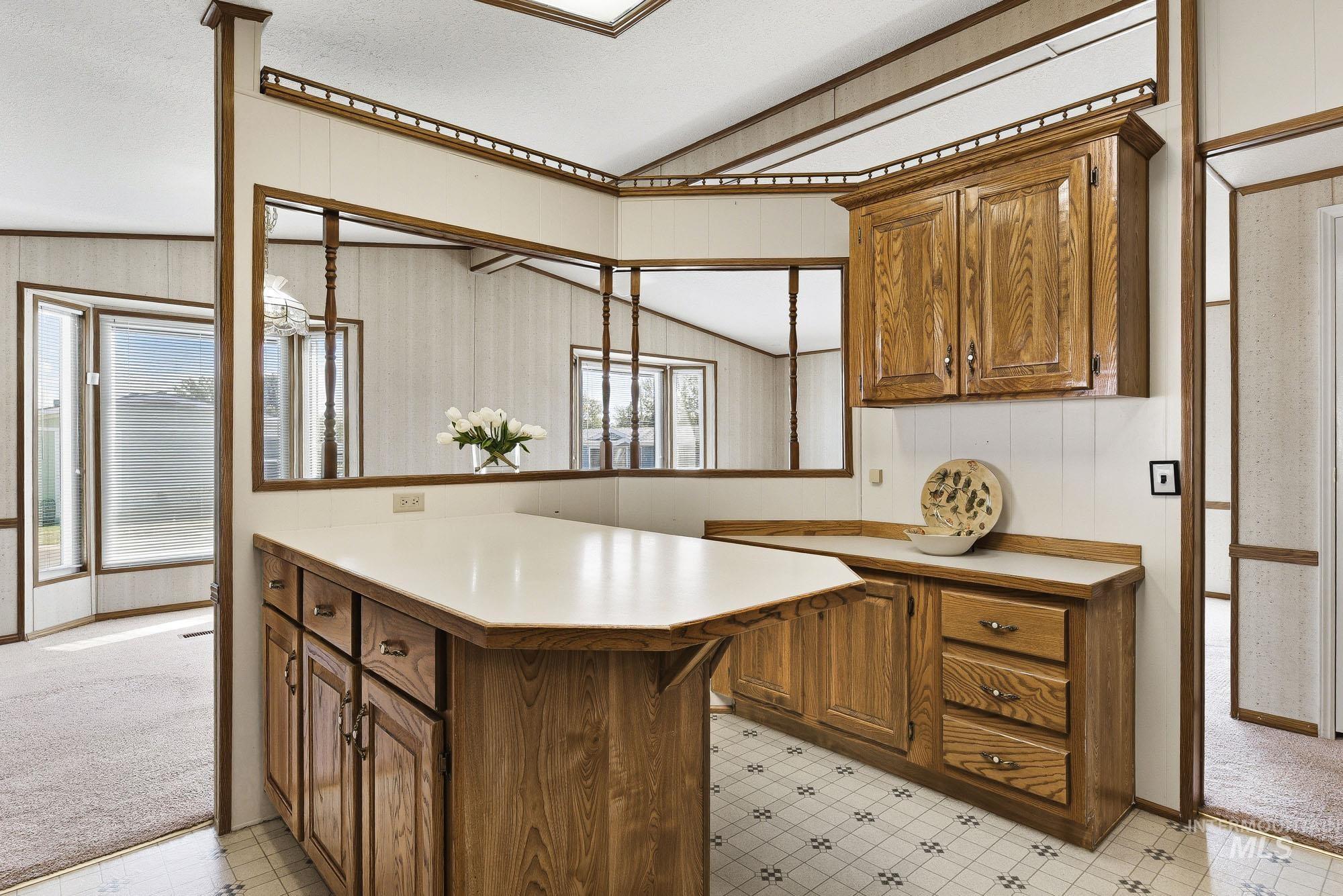 1907 W Flamingo Ave, Nampa, Idaho 83651-1683, 2 Bedrooms, 2 Bathrooms, Residential For Sale, Price $189,900, 98987013