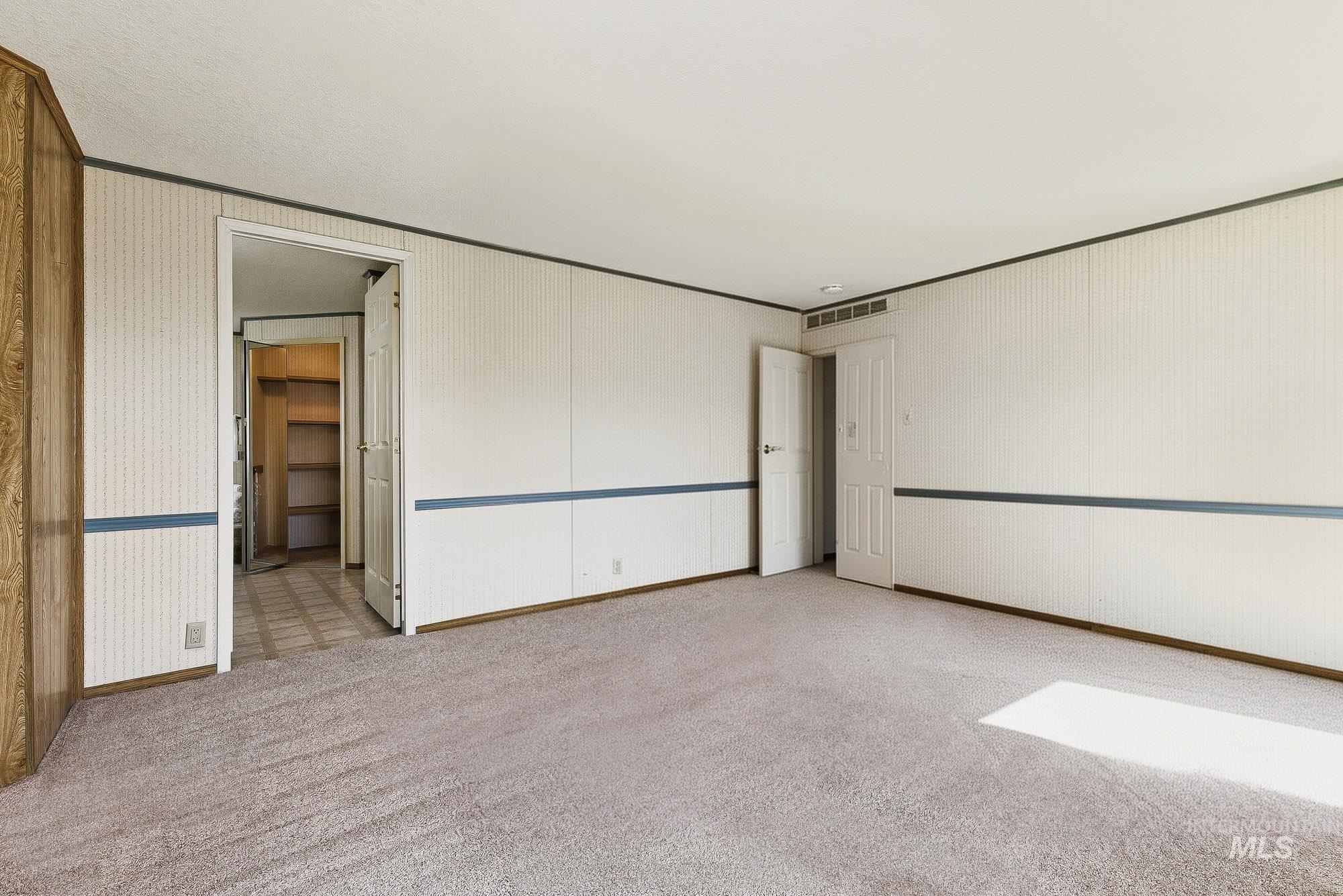 1907 W Flamingo Ave, Nampa, Idaho 83651-1683, 2 Bedrooms, 2 Bathrooms, Residential For Sale, Price $189,900, 98987013