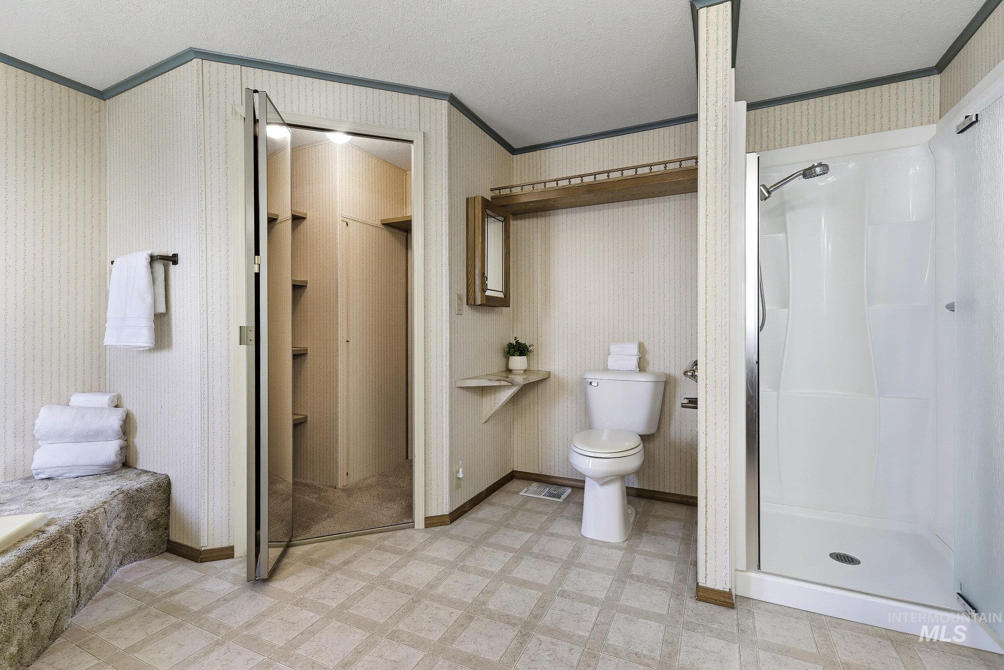 1907 W Flamingo Ave, Nampa, Idaho 83651-1683, 2 Bedrooms, 2 Bathrooms, Residential For Sale, Price $189,900, 98987013