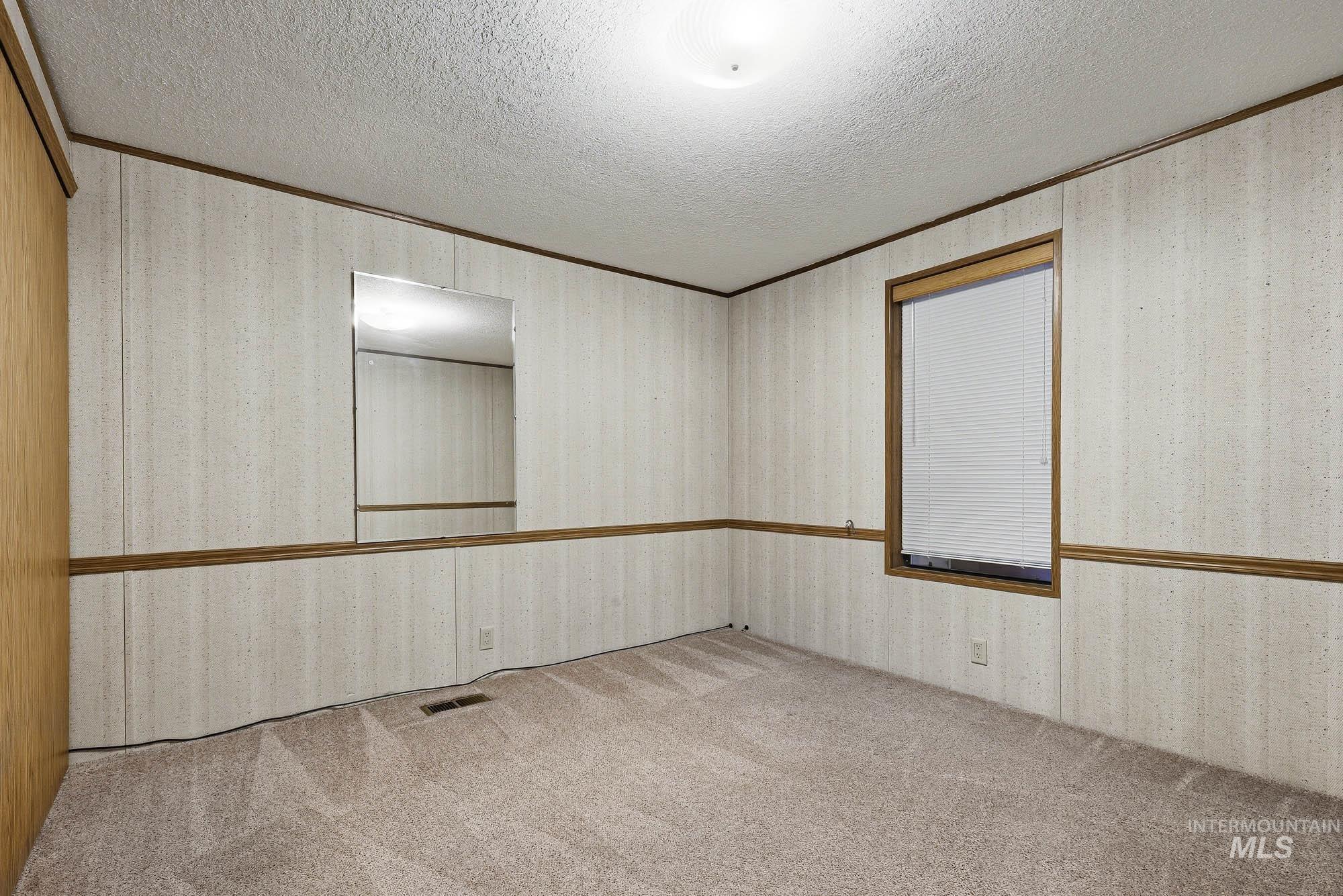 1907 W Flamingo Ave, Nampa, Idaho 83651-1683, 2 Bedrooms, 2 Bathrooms, Residential For Sale, Price $189,900, 98987013