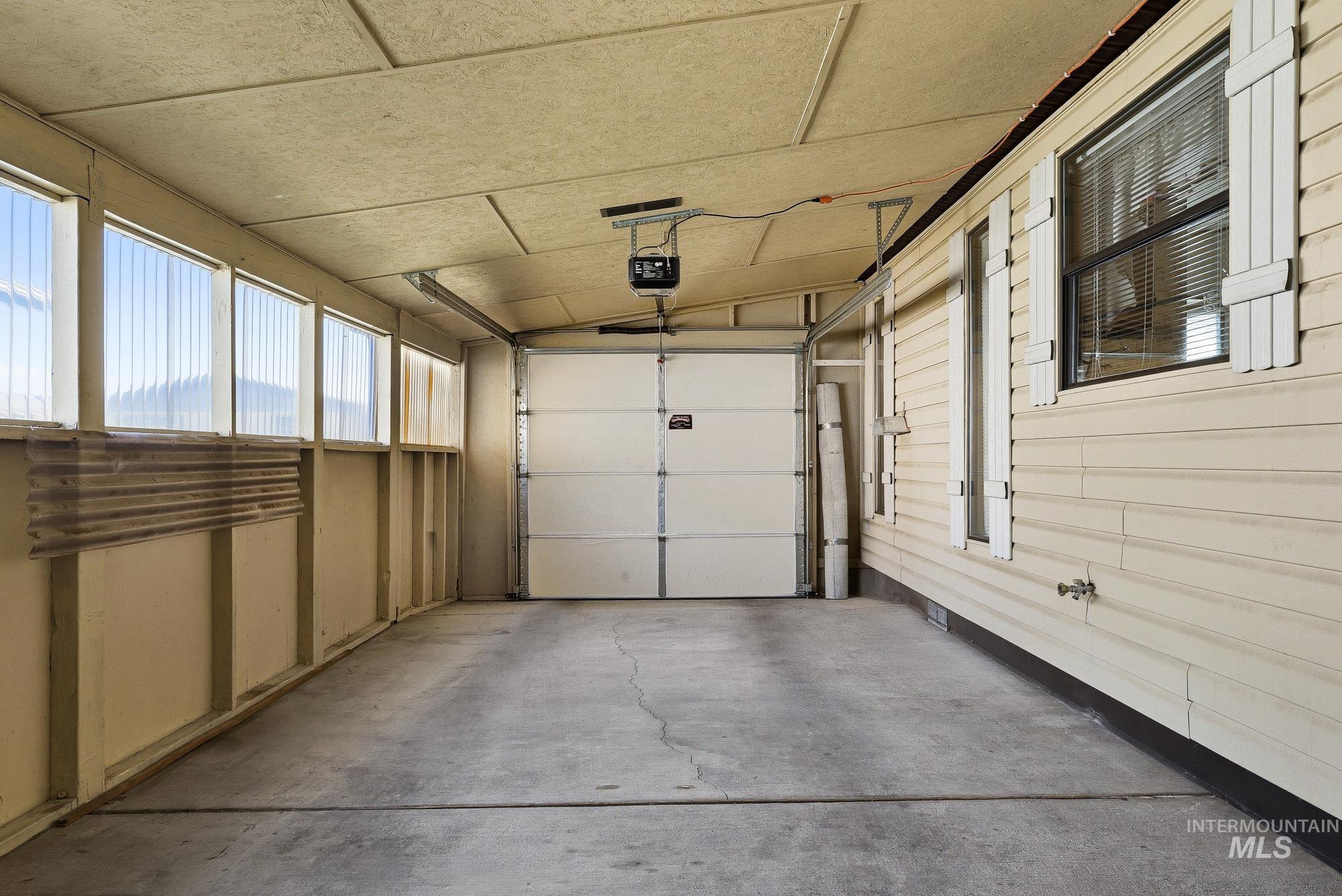 1907 W Flamingo Ave, Nampa, Idaho 83651-1683, 2 Bedrooms, 2 Bathrooms, Residential For Sale, Price $189,900, 98987013
