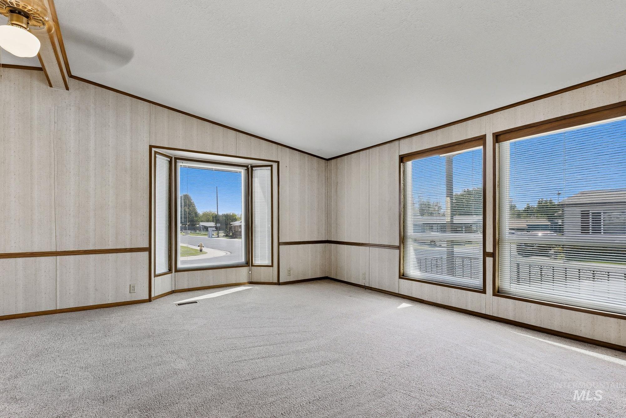 1907 W Flamingo Ave, Nampa, Idaho 83651-1683, 2 Bedrooms, 2 Bathrooms, Residential For Sale, Price $189,900, 98987013
