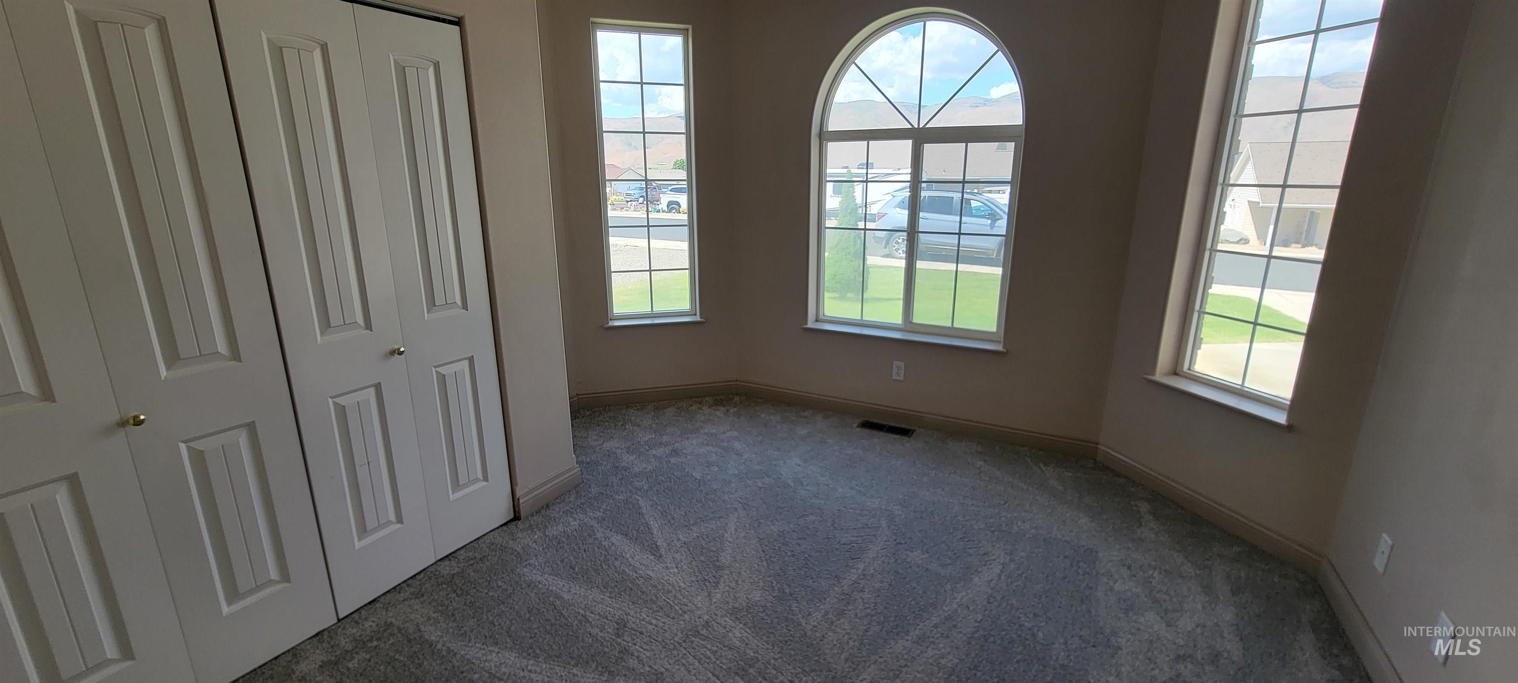 1121 Liberty Circle, Clarkston, Washington 99403, 3 Bedrooms, 2 Bathrooms, Residential For Sale, Price $389,500, 98987015