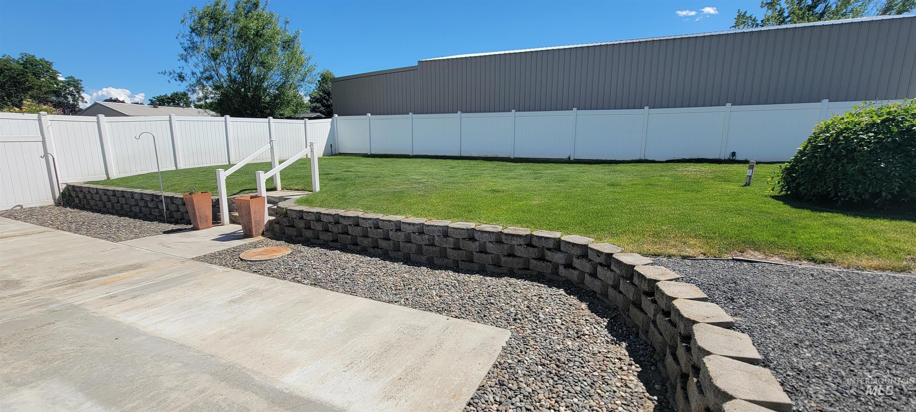1121 Liberty Circle, Clarkston, Washington 99403, 3 Bedrooms, 2 Bathrooms, Residential For Sale, Price $389,500, 98987015