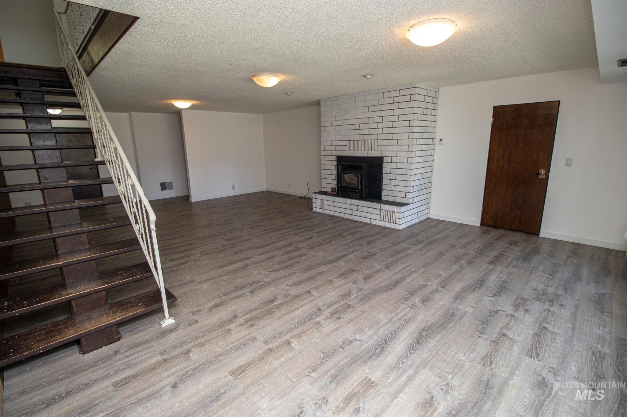 801 McArthur Dr, Orofino, Idaho 83544, 3 Bedrooms, 2 Bathrooms, Residential For Sale, Price $430,000, 98987016