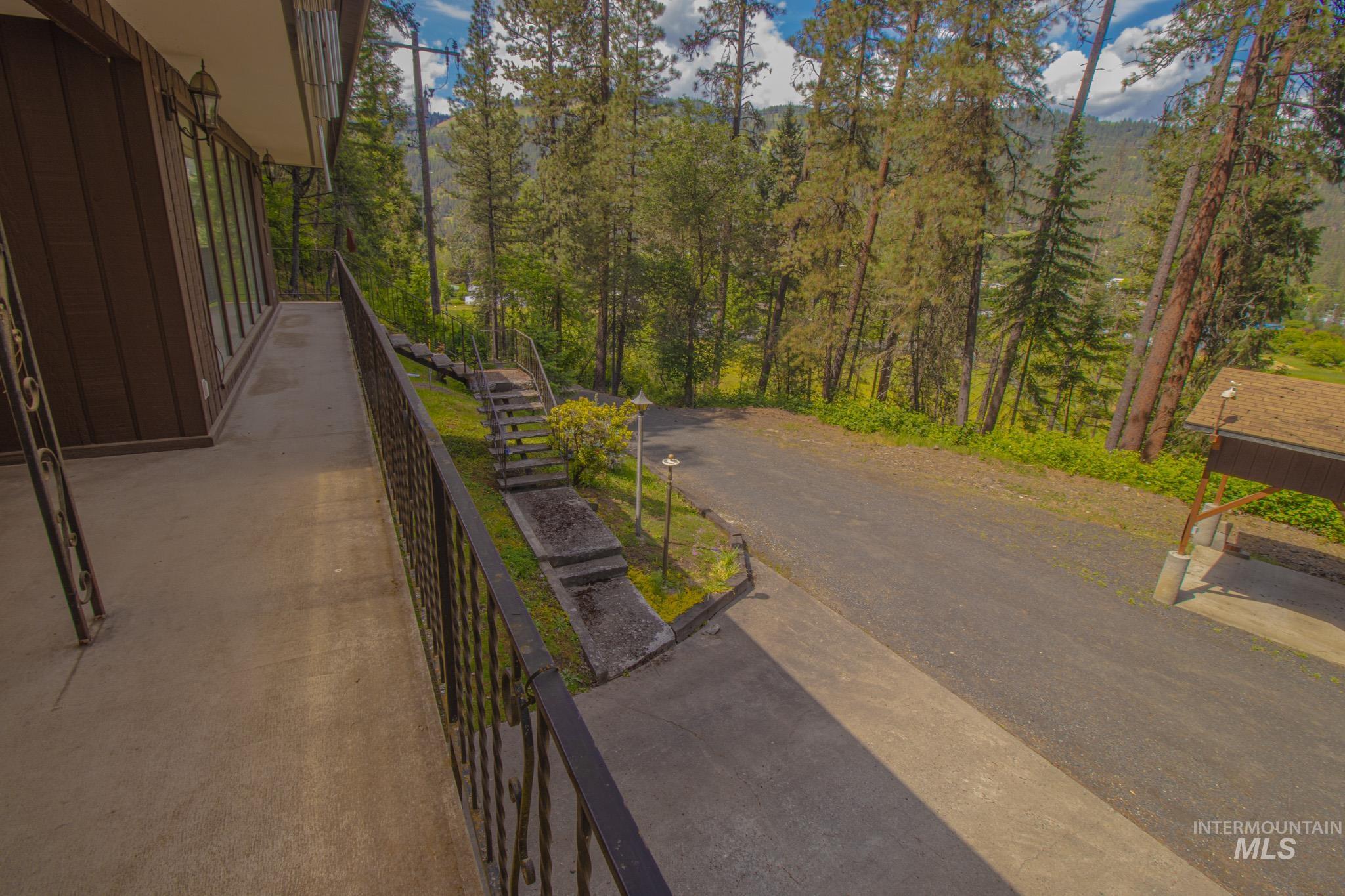 801 McArthur Dr, Orofino, Idaho 83544, 3 Bedrooms, 2 Bathrooms, Residential For Sale, Price $430,000, 98987016