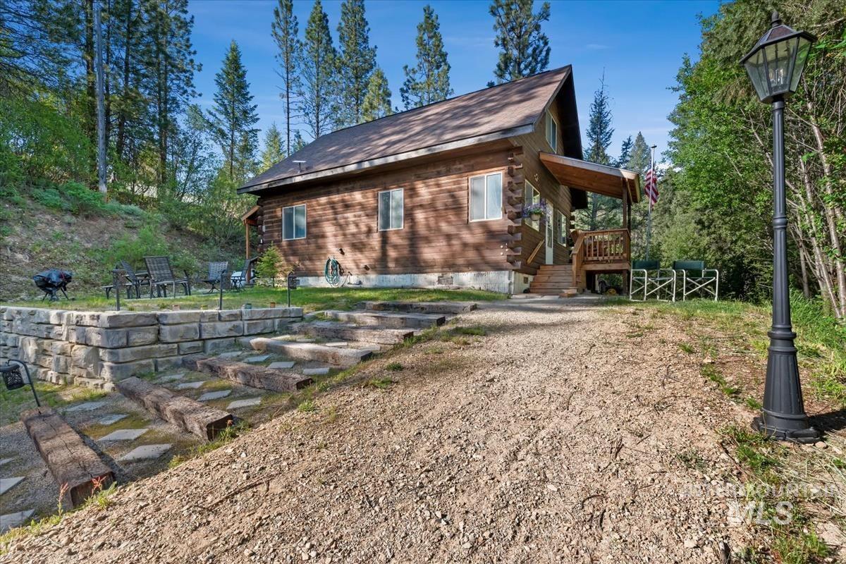 3 Sky View Ct, Garden Valley, Idaho 83622, 3 Bedrooms, 2 Bathrooms, Residential For Sale, Price $399,000, 98987017