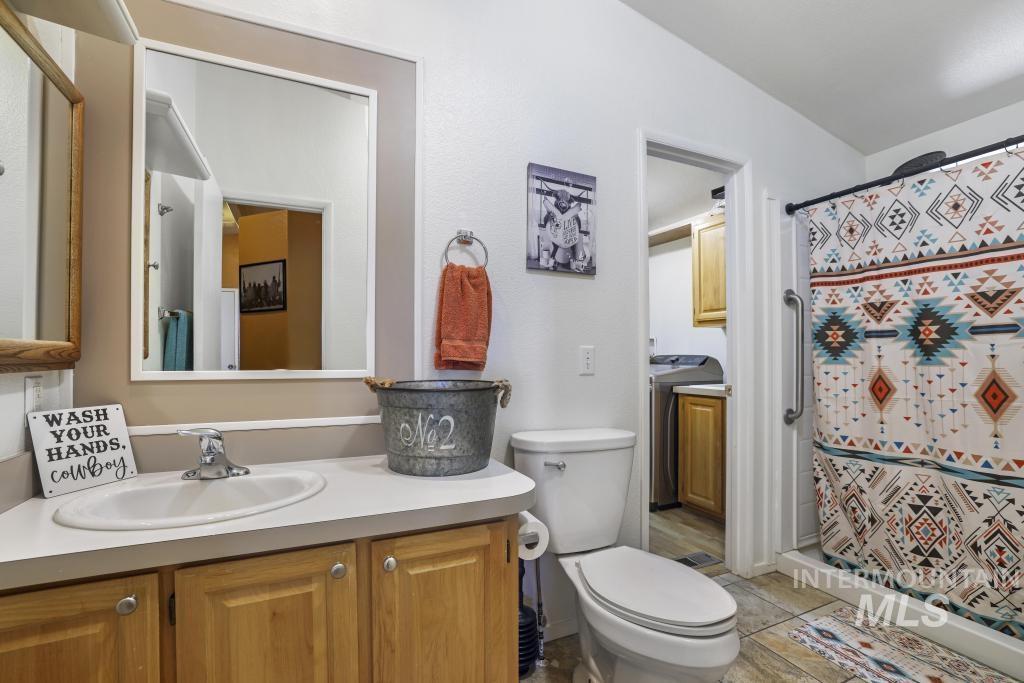 937 Katherine Street, Buhl, Idaho 83316, 3 Bedrooms, 2 Bathrooms, Residential For Sale, Price $360,000, 98987018