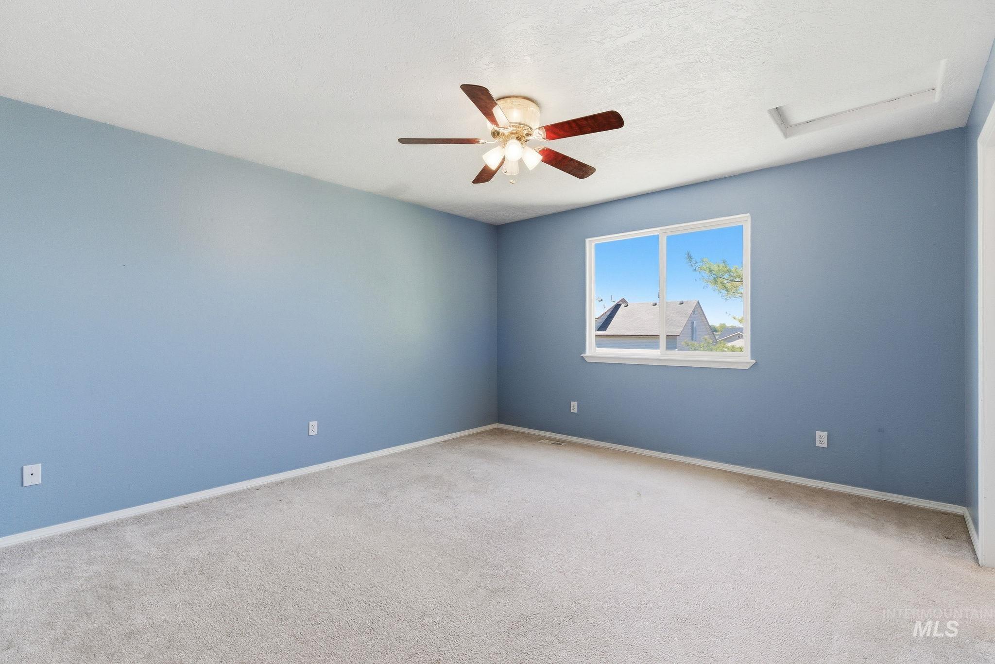 602 E Rosemary Street, Kuna, Idaho 83634-2196, 4 Bedrooms, 2.5 Bathrooms, Residential For Sale, Price $359,000, 98987022