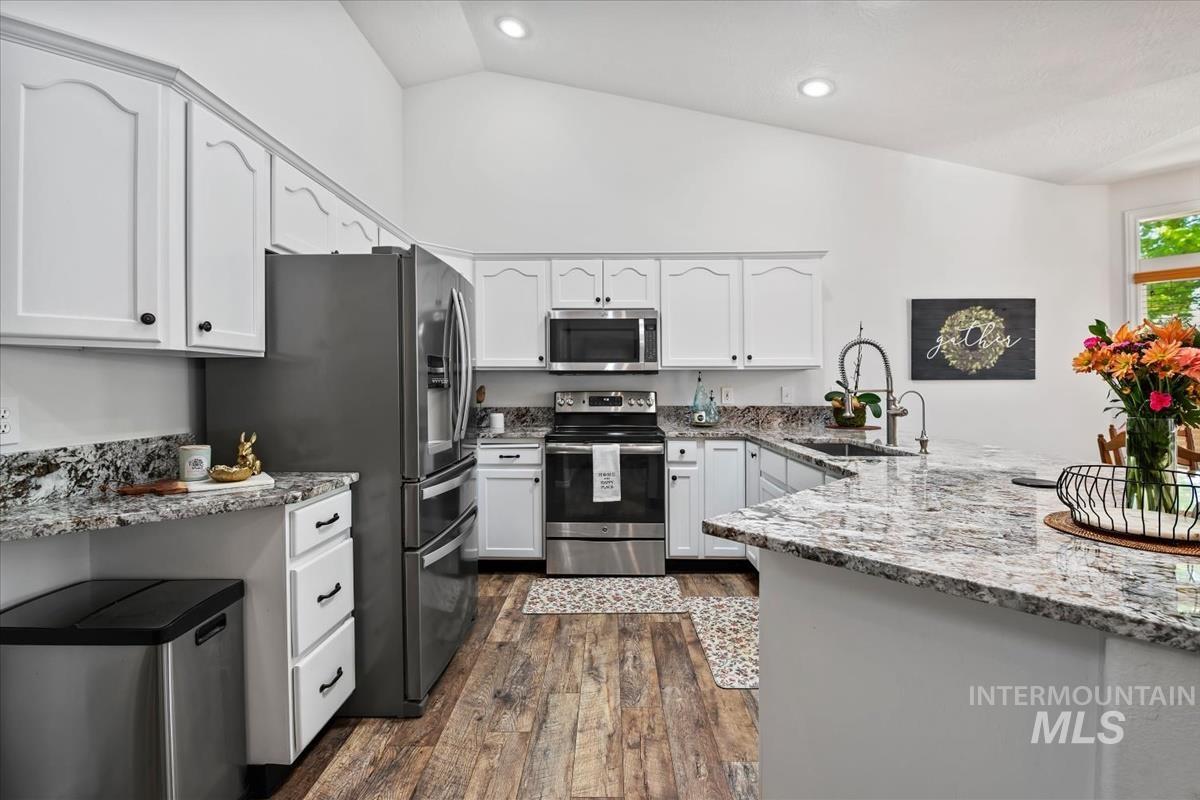 2605 W Leonard St, Meridian, Idaho 83642, 3 Bedrooms, 2 Bathrooms, Residential For Sale, Price $475,000, 98987026