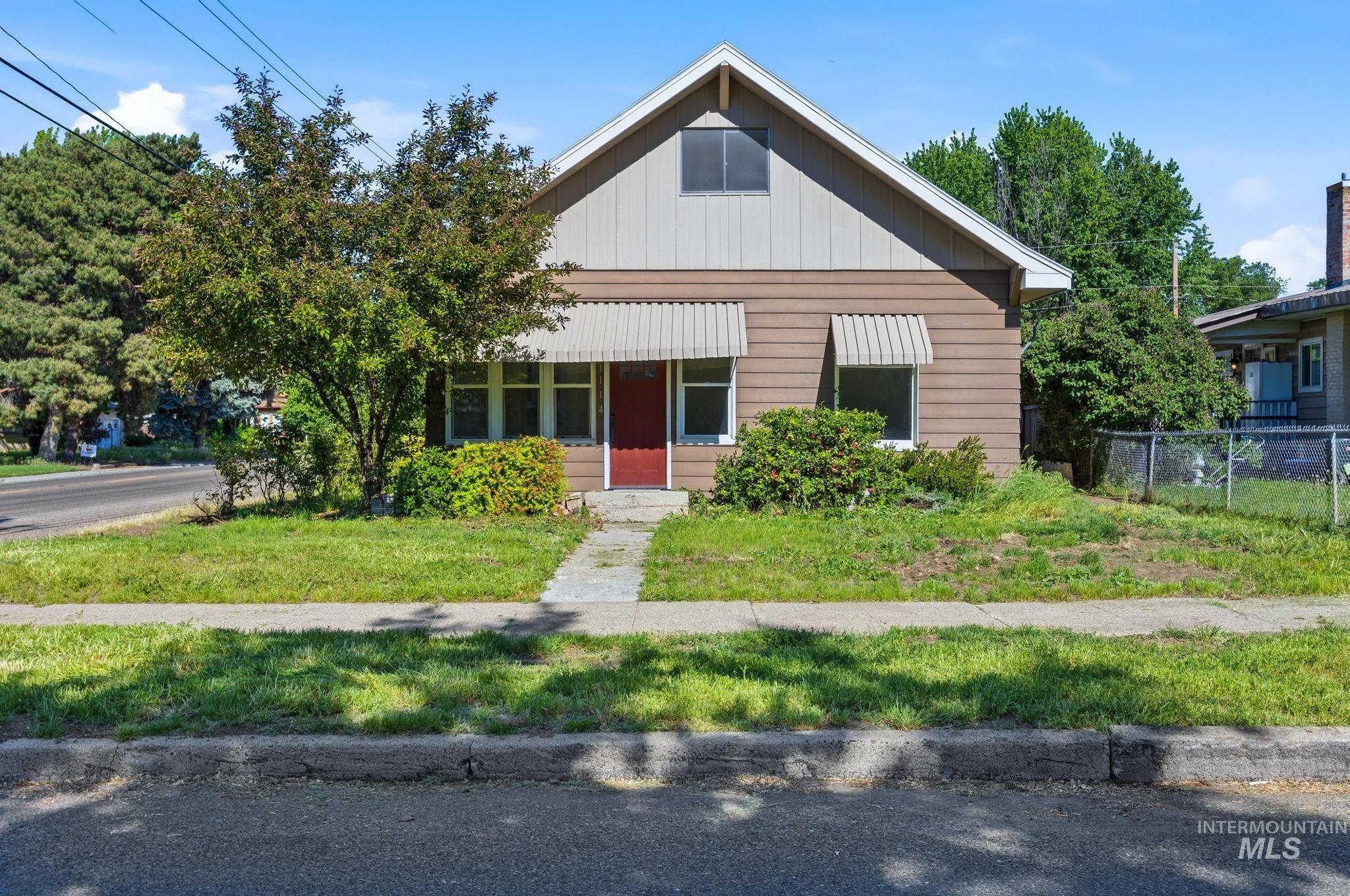 1114 W 4th St, Weiser, Idaho 83672, 3 Bedrooms, 2 Bathrooms, Residential For Sale, Price $330,000, 98987032