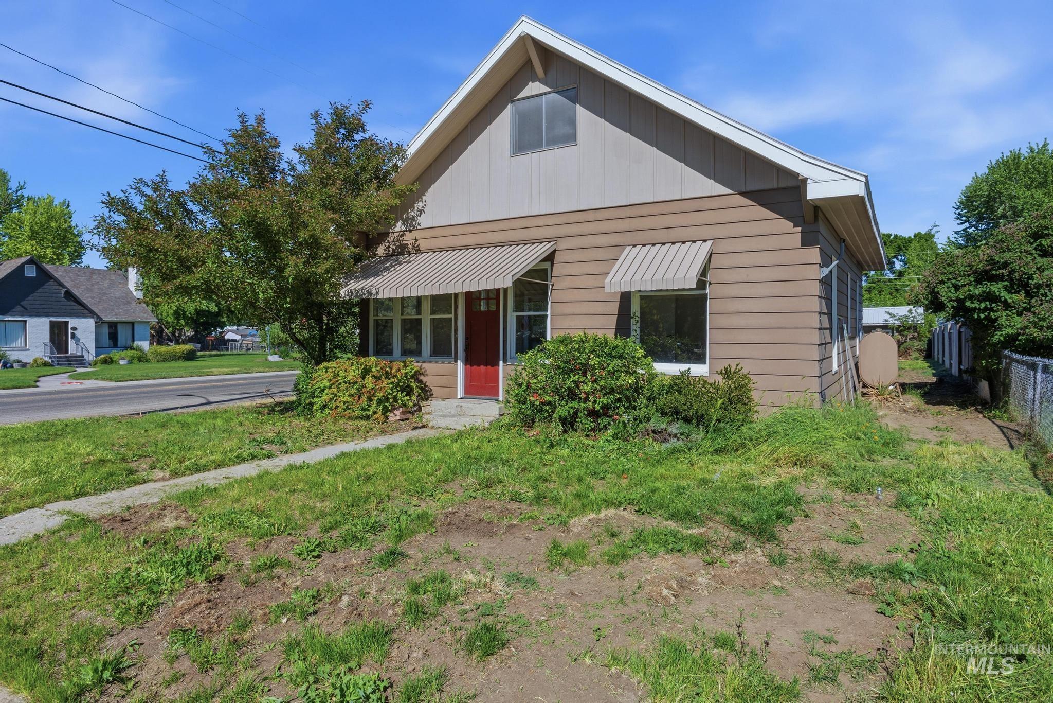 1114 W 4th St, Weiser, Idaho 83672, 3 Bedrooms, 2 Bathrooms, Residential For Sale, Price $330,000, 98987032