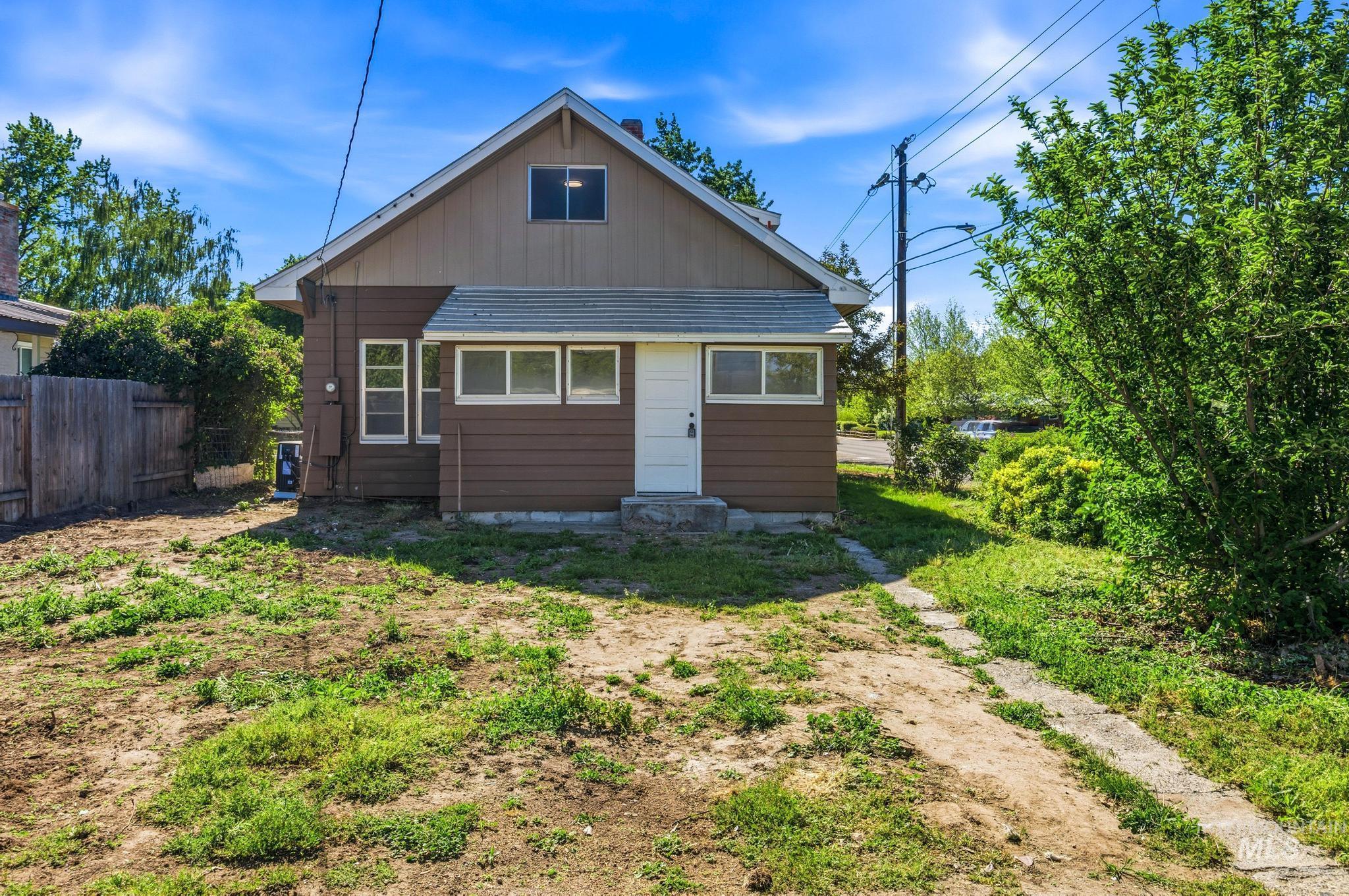1114 W 4th St, Weiser, Idaho 83672, 3 Bedrooms, 2 Bathrooms, Residential For Sale, Price $330,000, 98987032