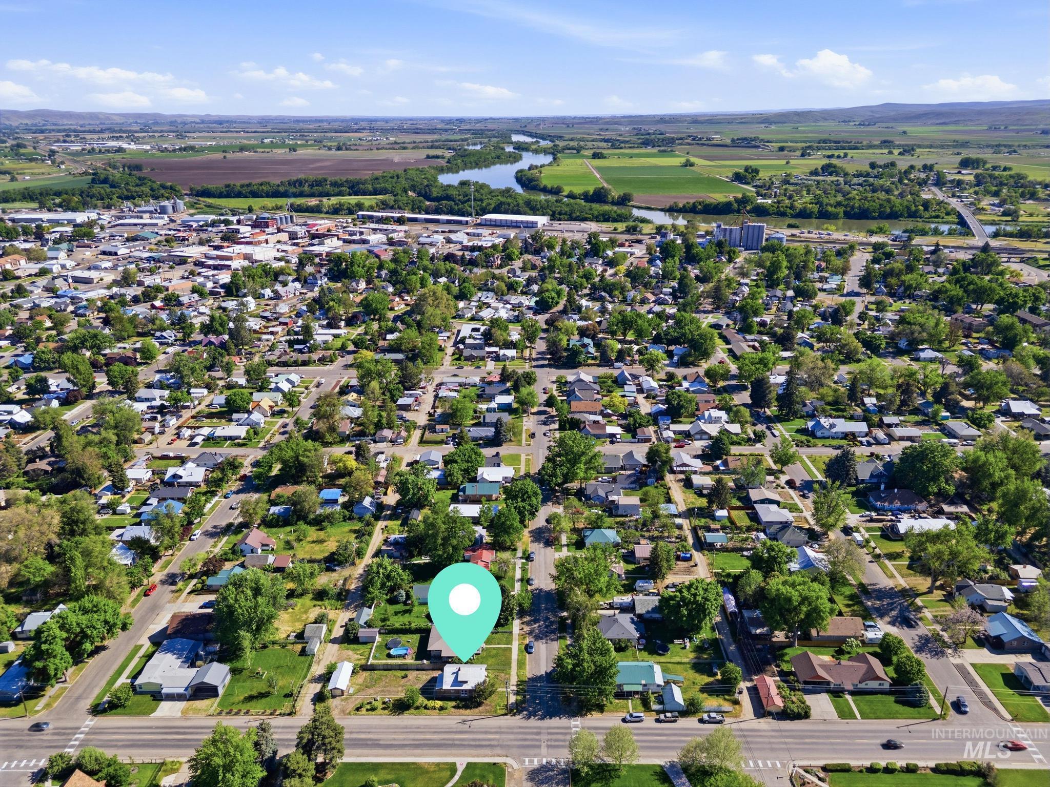 1114 W 4th St, Weiser, Idaho 83672, 3 Bedrooms, 2 Bathrooms, Residential For Sale, Price $330,000, 98987032