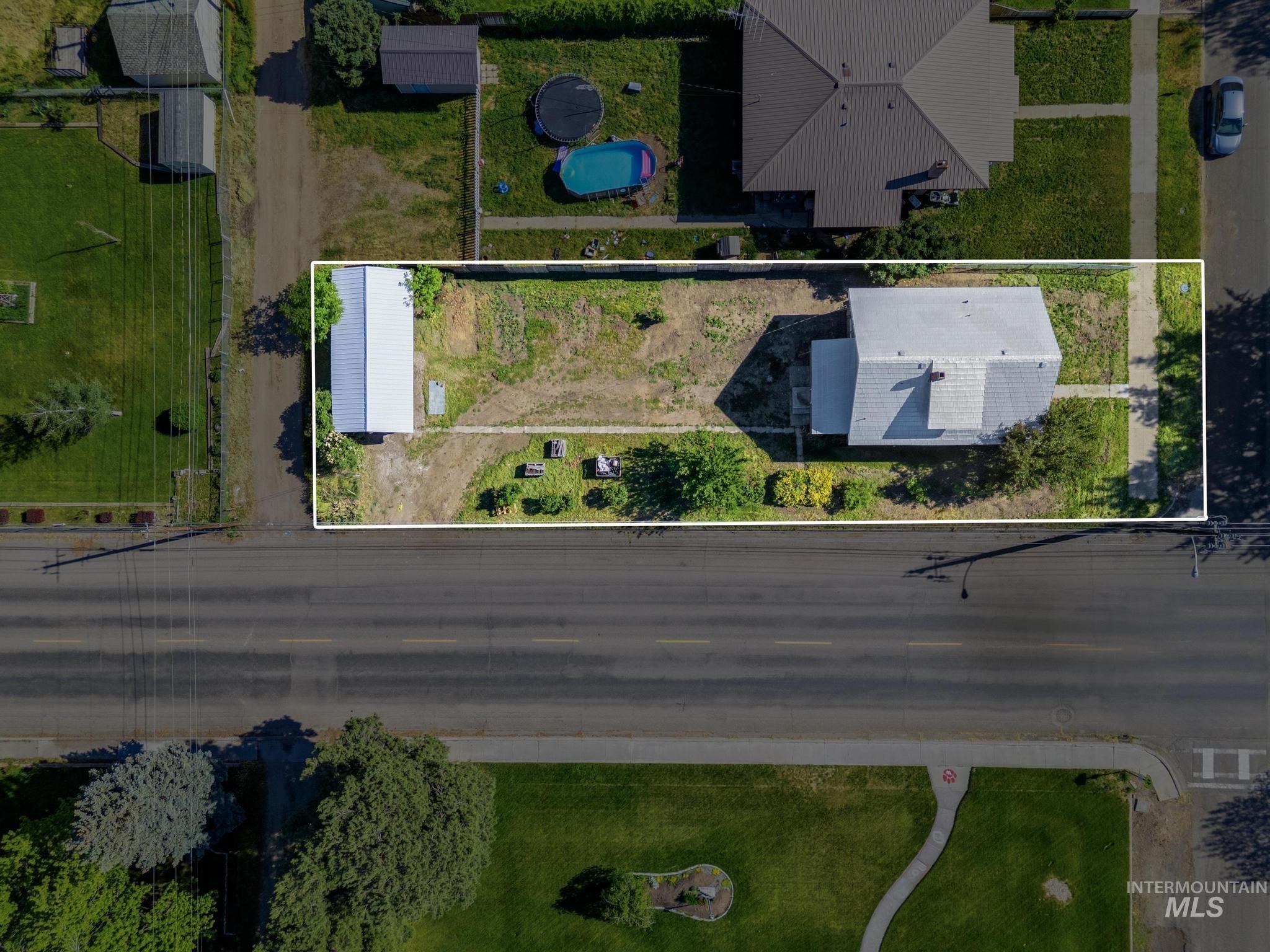 1114 W 4th St, Weiser, Idaho 83672, 3 Bedrooms, 2 Bathrooms, Residential For Sale, Price $330,000, 98987032