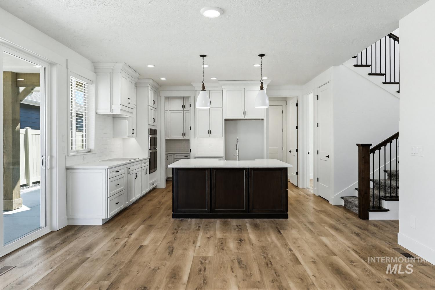 1400 W Caravan St, Kuna, Idaho 83634, 4 Bedrooms, 2.5 Bathrooms, Residential For Sale, Price $679,900, 98987034