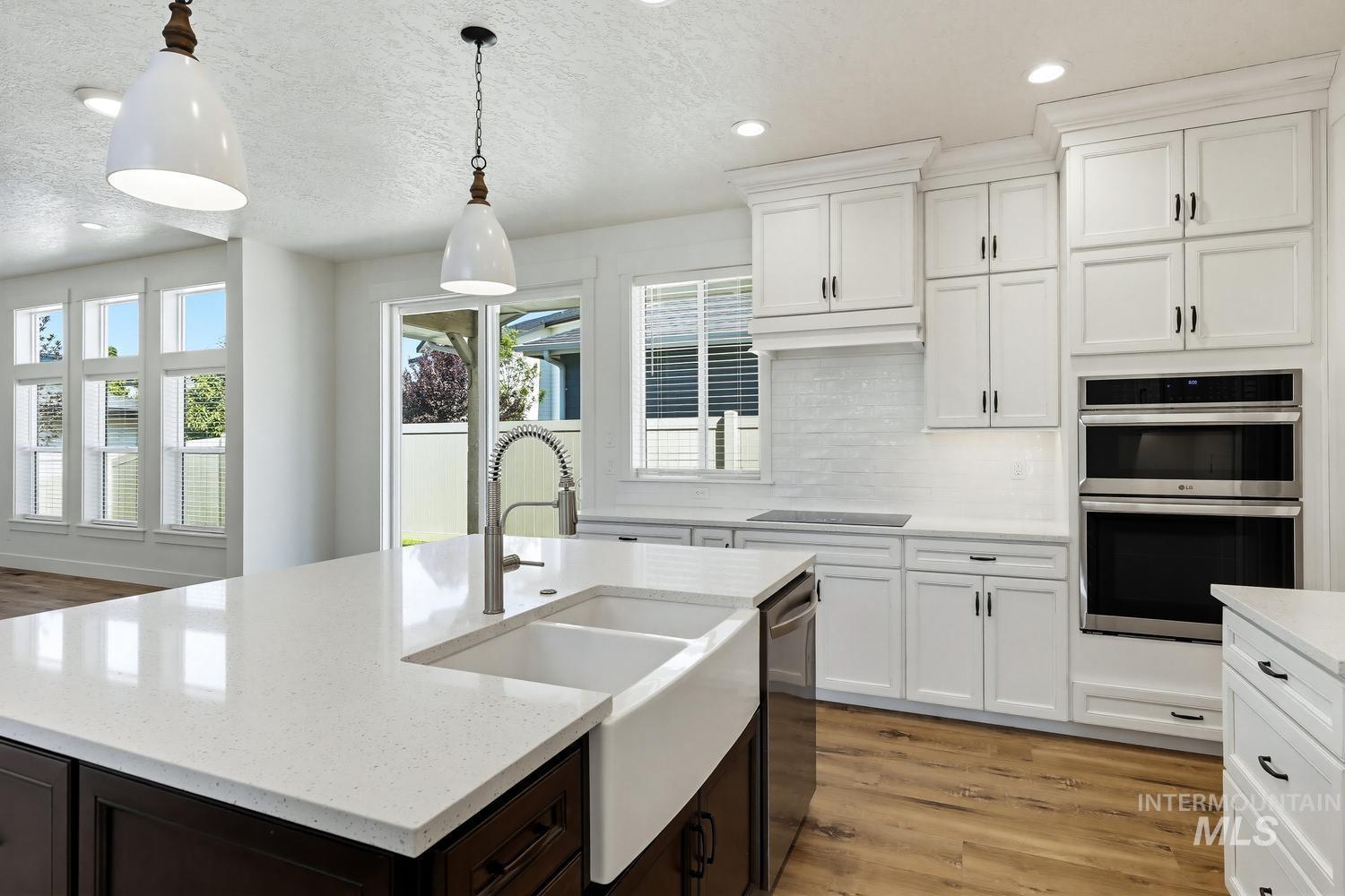 1400 W Caravan St, Kuna, Idaho 83634, 4 Bedrooms, 2.5 Bathrooms, Residential For Sale, Price $679,900, 98987034