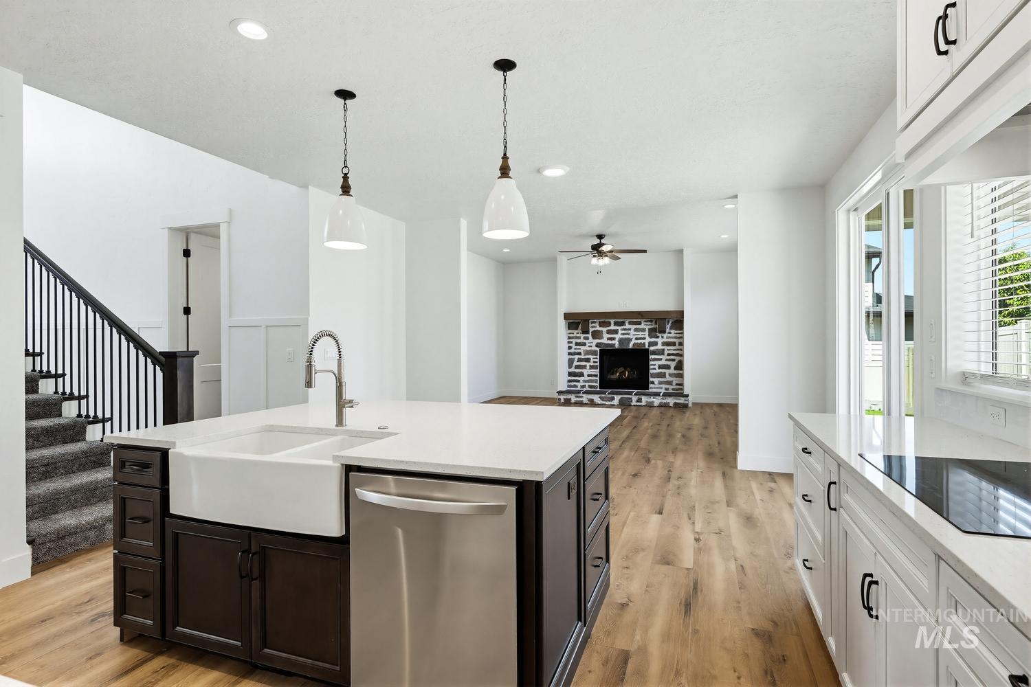 1400 W Caravan St, Kuna, Idaho 83634, 4 Bedrooms, 2.5 Bathrooms, Residential For Sale, Price $679,900, 98987034