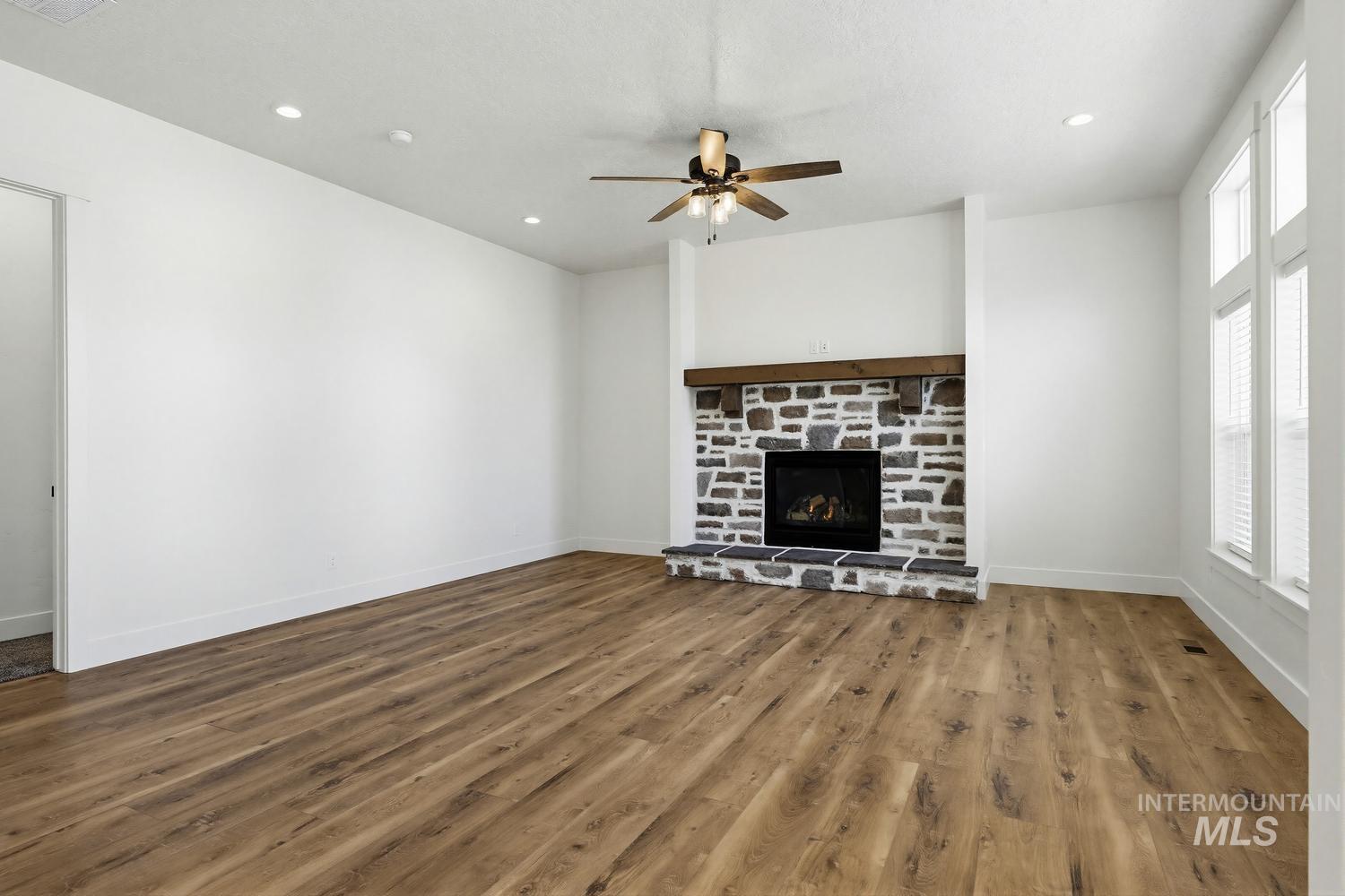 1400 W Caravan St, Kuna, Idaho 83634, 4 Bedrooms, 2.5 Bathrooms, Residential For Sale, Price $679,900, 98987034