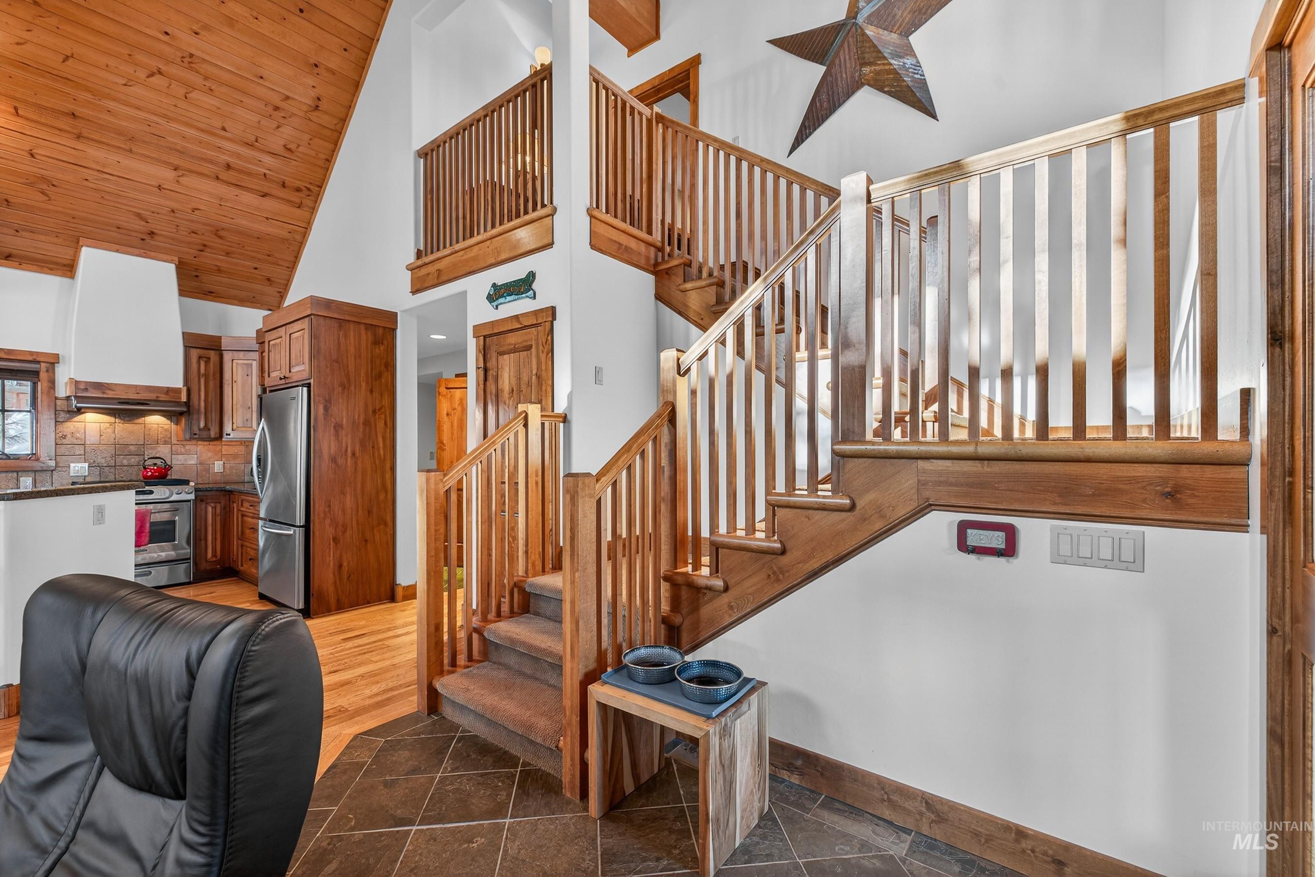 28 Francois Court, Donnelly, Idaho 83615, 4 Bedrooms, 4 Bathrooms, Residential For Sale, Price $1,975,000, 98987035