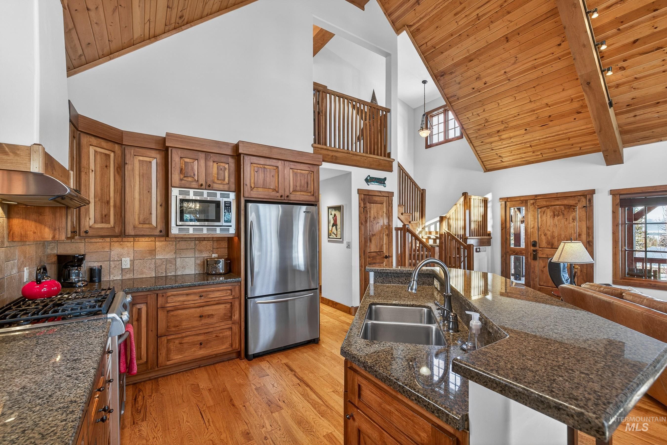 28 Francois Court, Donnelly, Idaho 83615, 4 Bedrooms, 4 Bathrooms, Residential For Sale, Price $1,975,000, 98987035