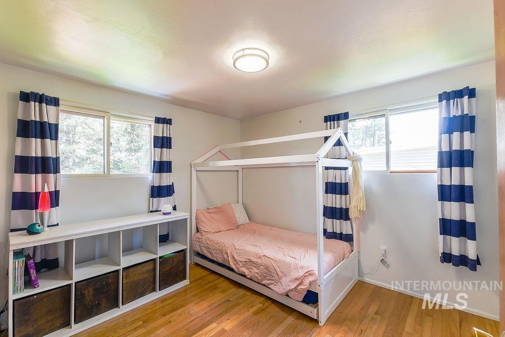 526 N Grant Street, Moscow, Idaho 83843, 4 Bedrooms, 1 Bathroom, Residential For Sale, Price $399,000, 98987036