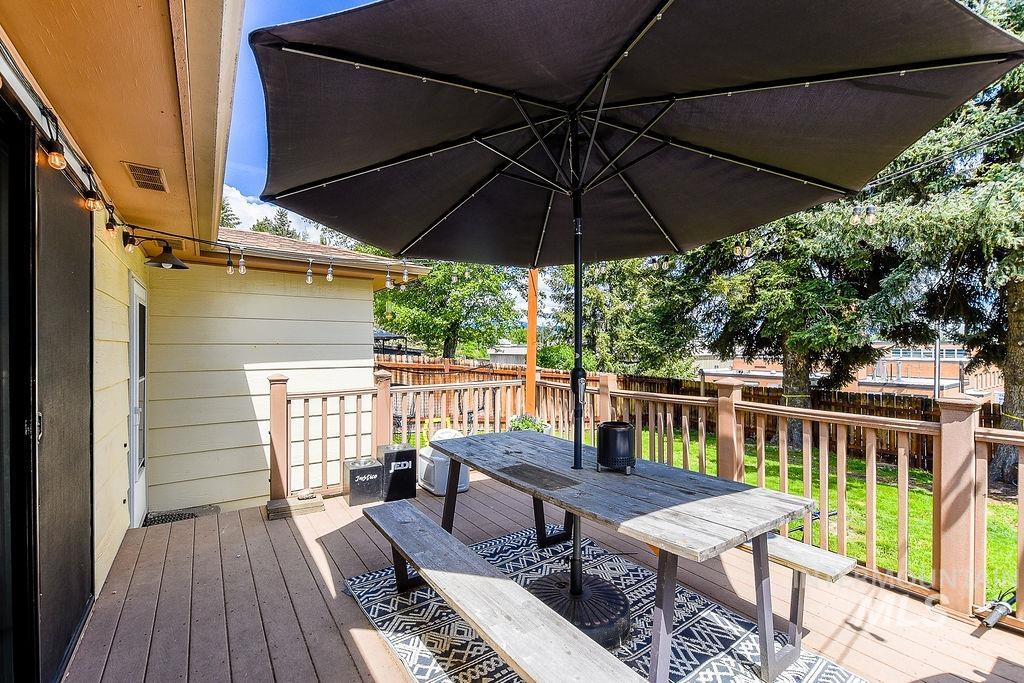 526 N Grant Street, Moscow, Idaho 83843, 4 Bedrooms, 1 Bathroom, Residential For Sale, Price $399,000, 98987036