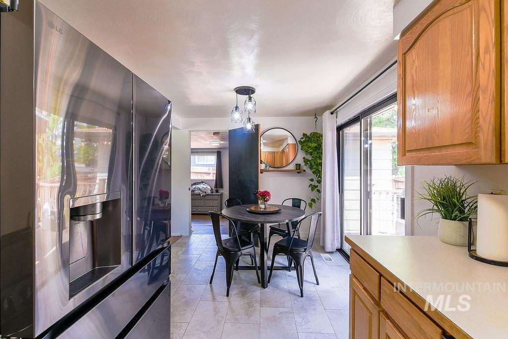 526 N Grant Street, Moscow, Idaho 83843, 4 Bedrooms, 1 Bathroom, Residential For Sale, Price $399,000, 98987036