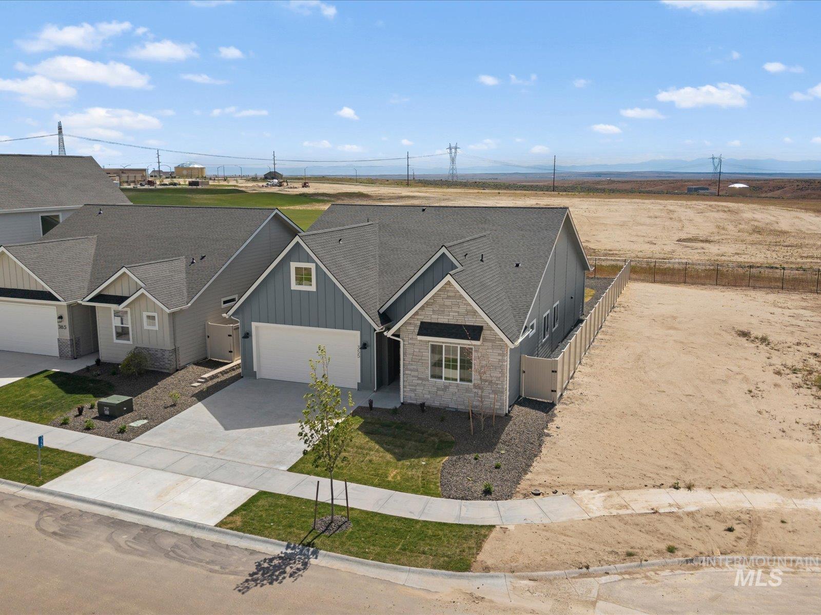 355 S Bumper Way, Boise, Idaho 83716, 3 Bedrooms, 2 Bathrooms, Residential For Sale, Price $539,900, 98987039