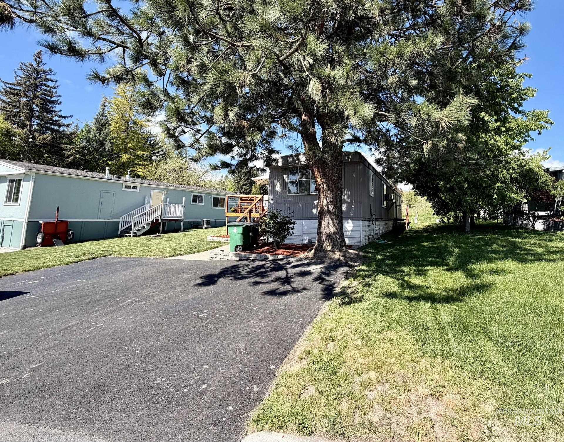 411 N Almon St., Moscow, Idaho 83843, 2 Bedrooms, 2 Bathrooms, Residential For Sale, Price $100,000, 98987040